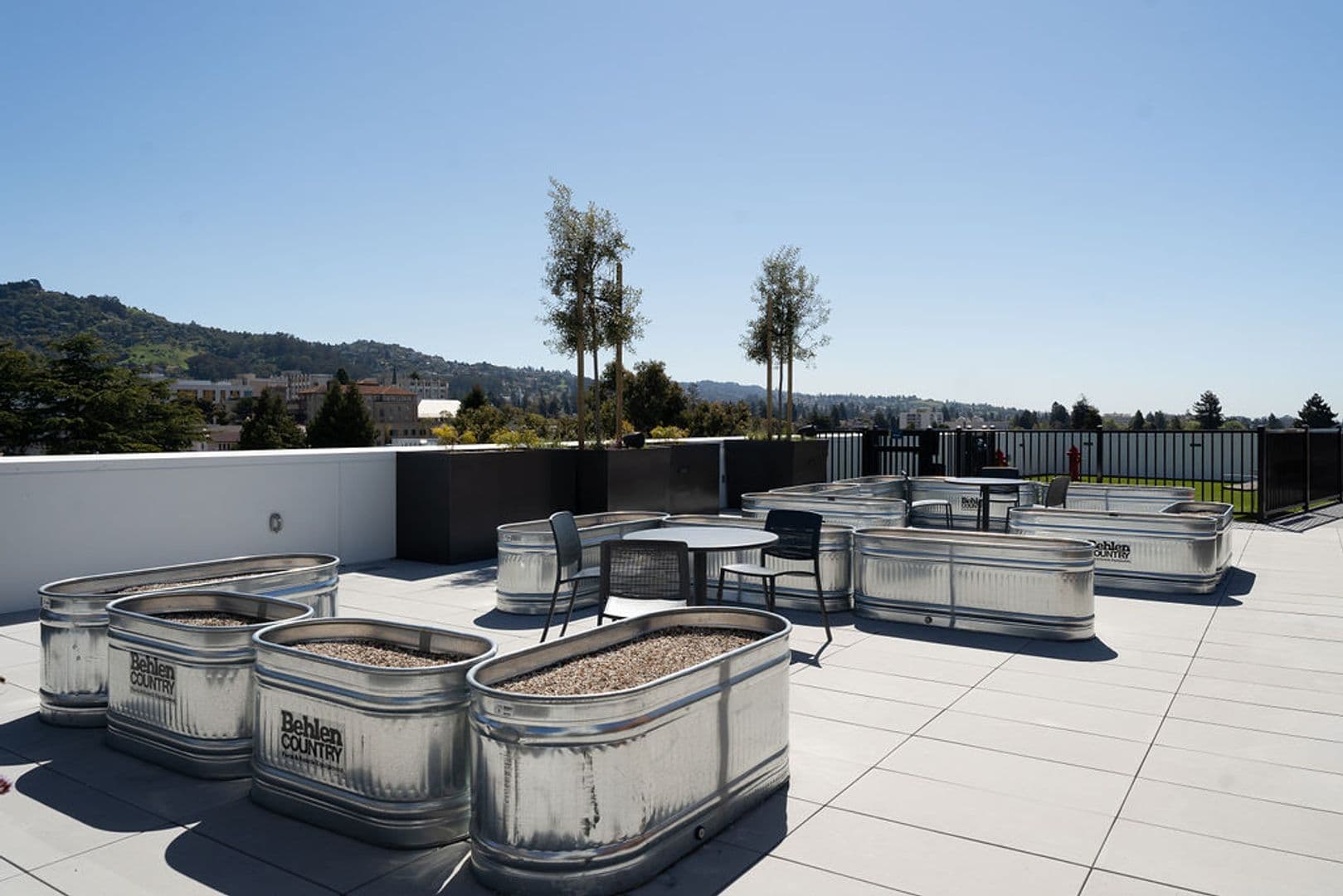 Berkeley Apartment: 2150 Kittredge St