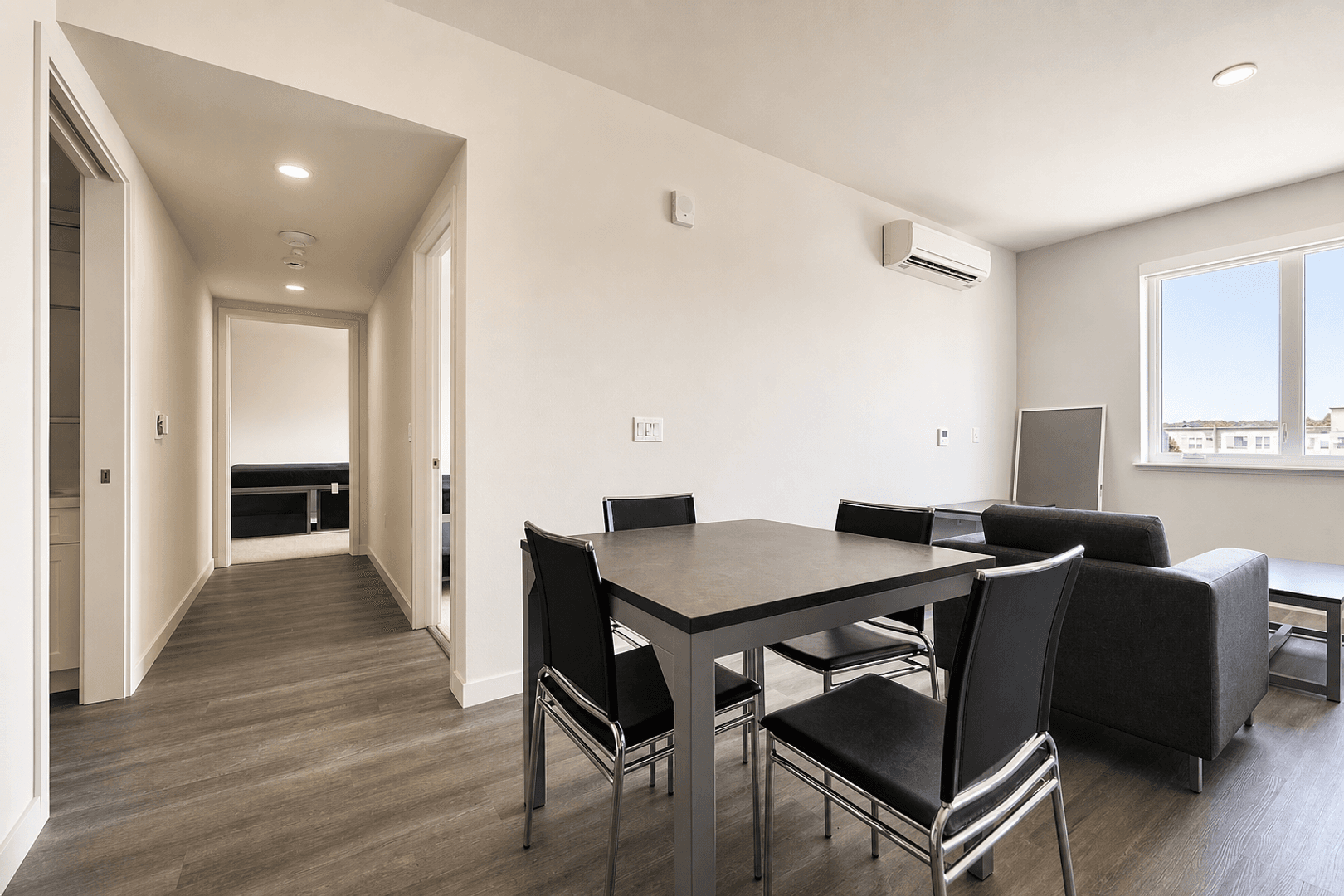 Berkeley Apartment: 2077 Haste St