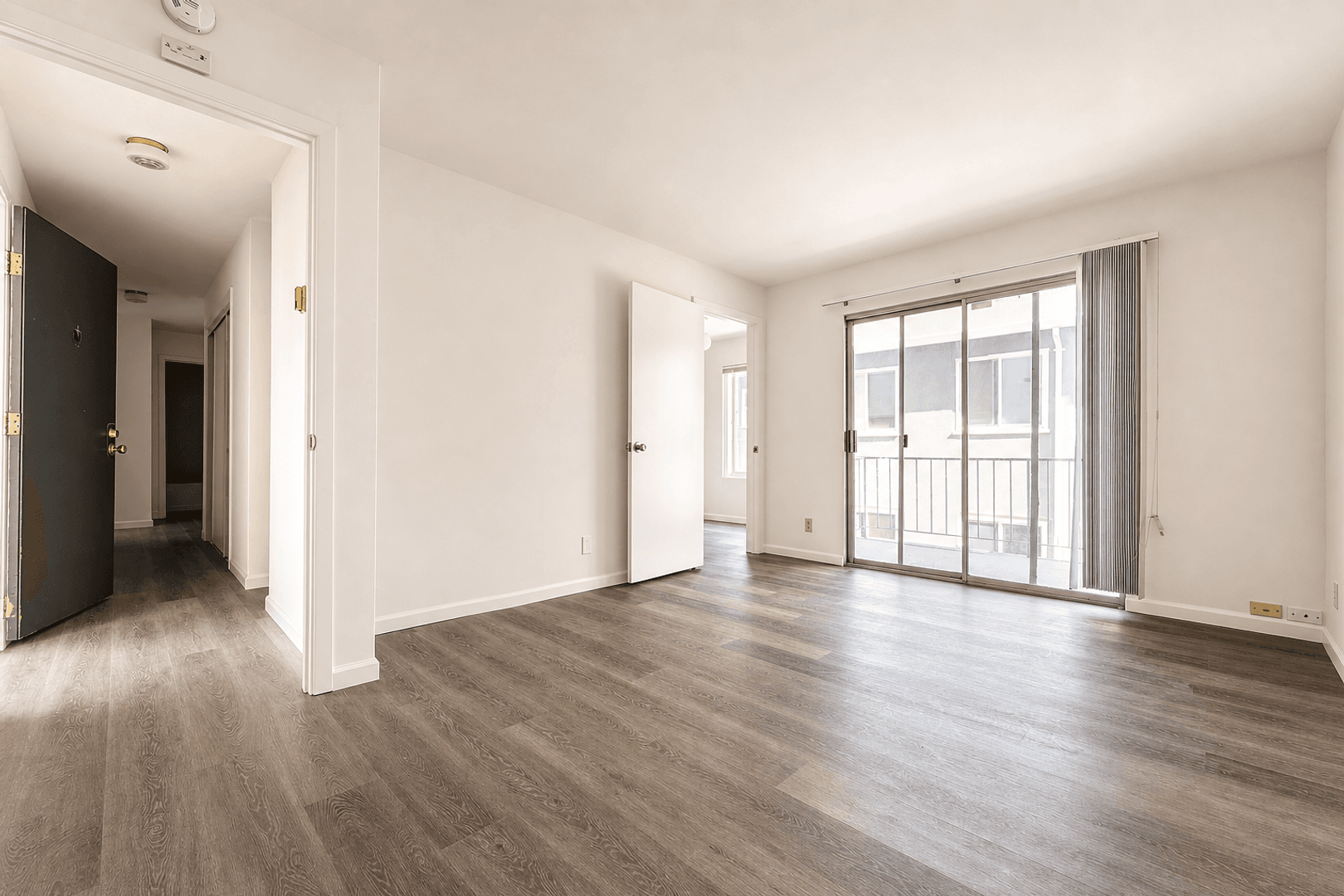 Berkeley Apartment: 2540 College Ave