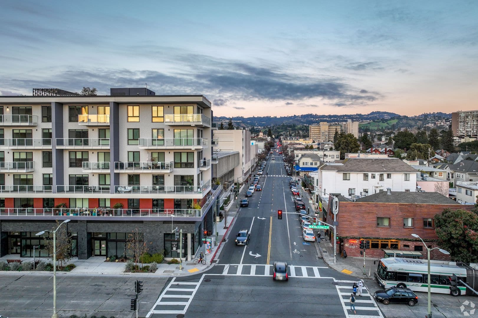 Oakland Apartment: 240 W. MacArthur Blvd