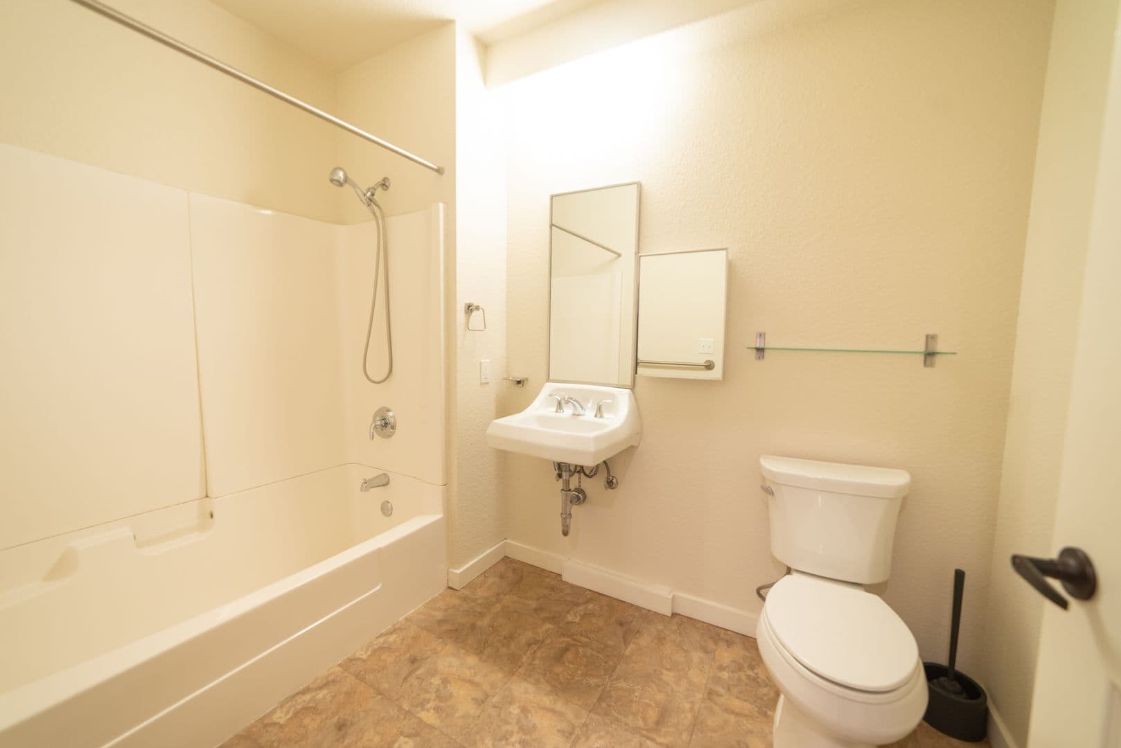 Berkeley Apartment: 1901 Dwight Way