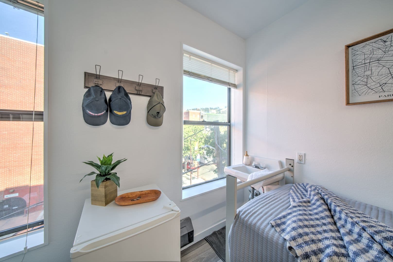 Berkeley Apartment: 2490 Channing Way