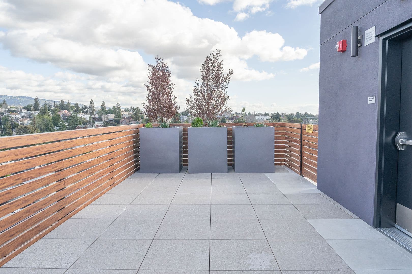 Oakland Apartment: 240 W. MacArthur Blvd