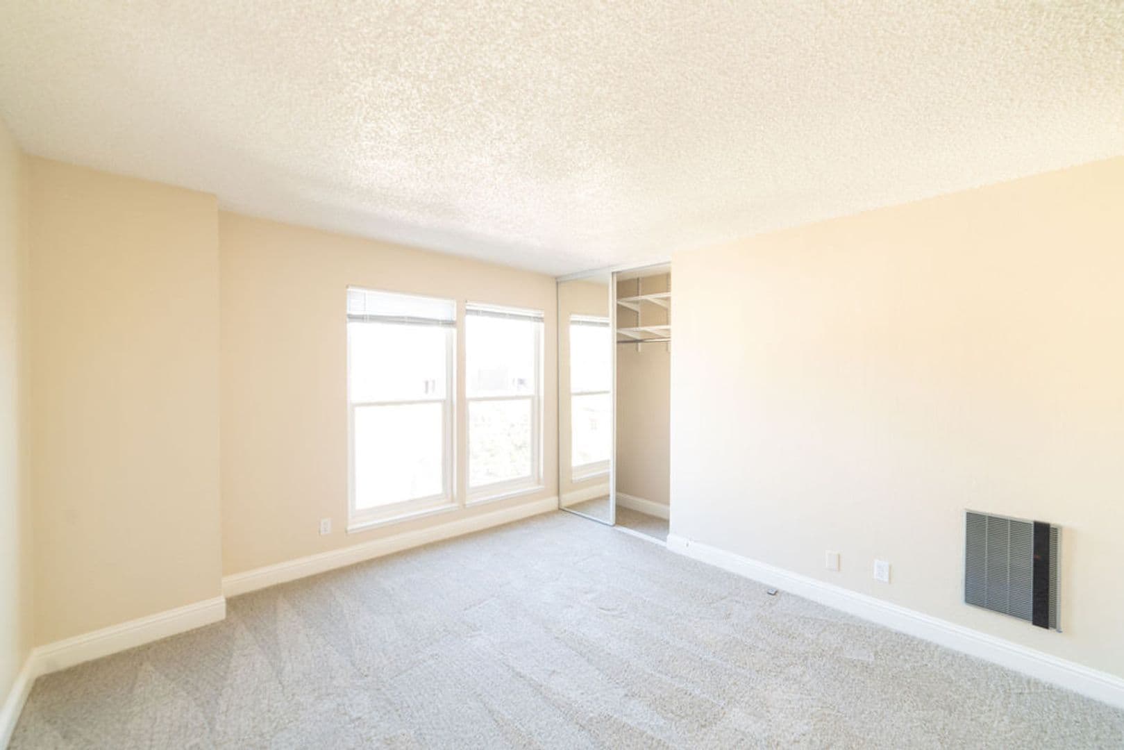 Oakland Apartment: 365 Euclid Ave.