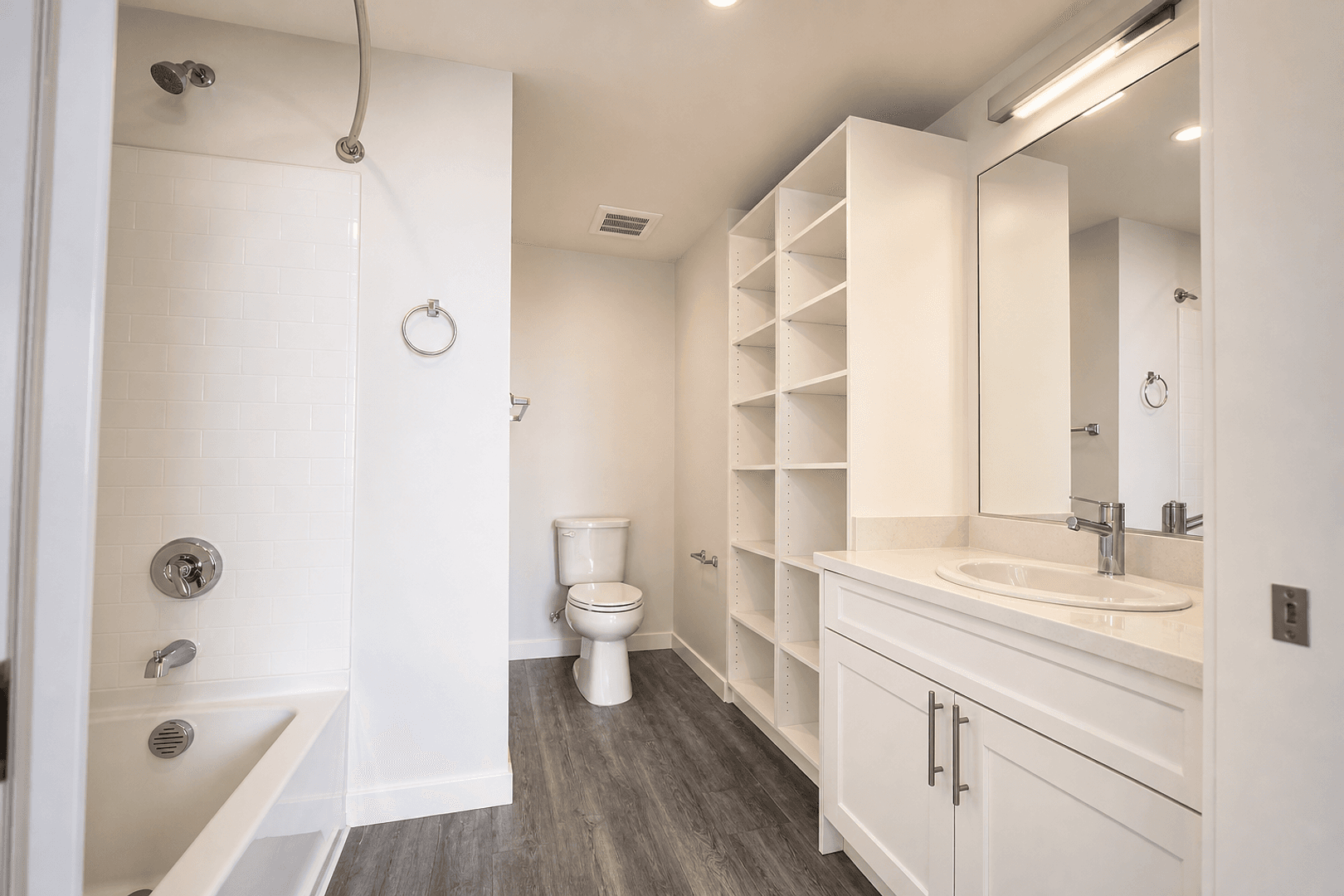 Berkeley Apartment: 2077 Haste St