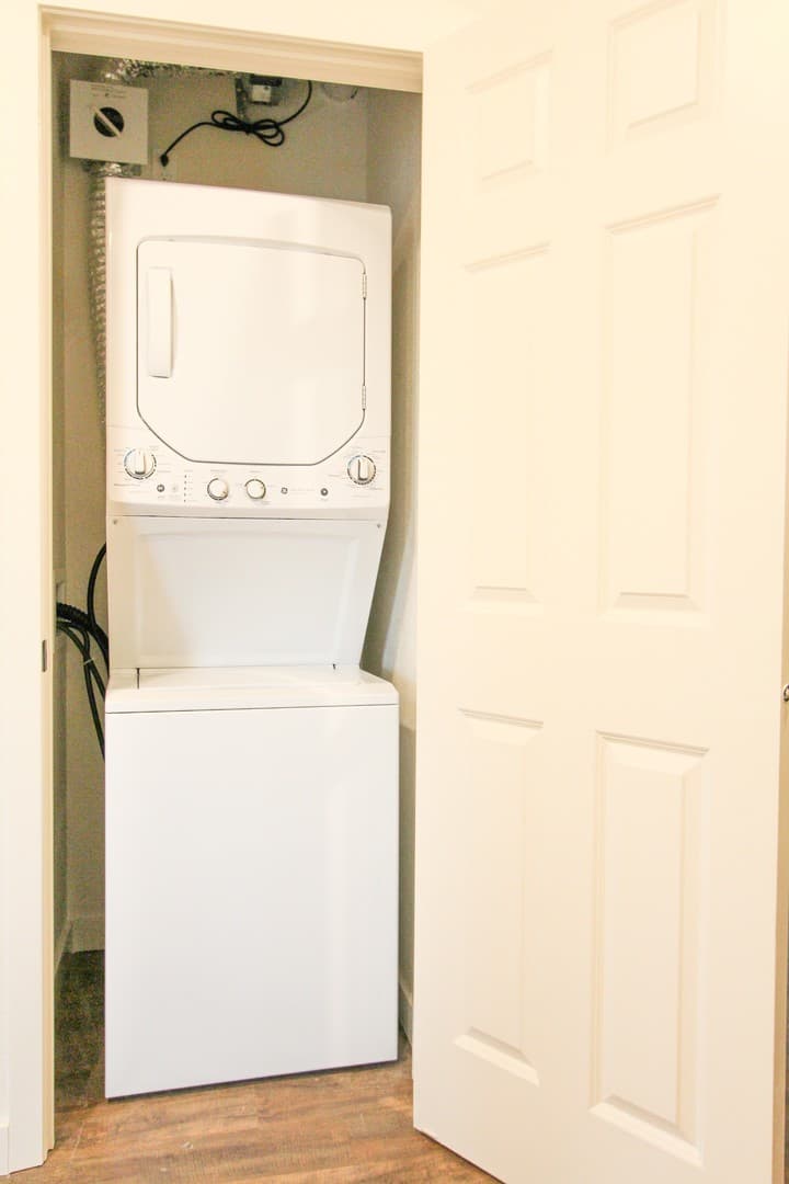 Berkeley Apartment: 1901 Dwight Way