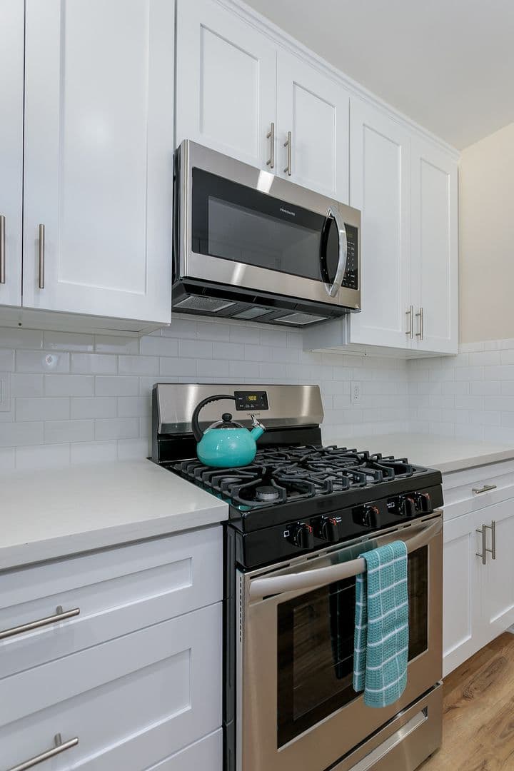 Arcadia Apartment: 1001-1005 W Huntington Dr
