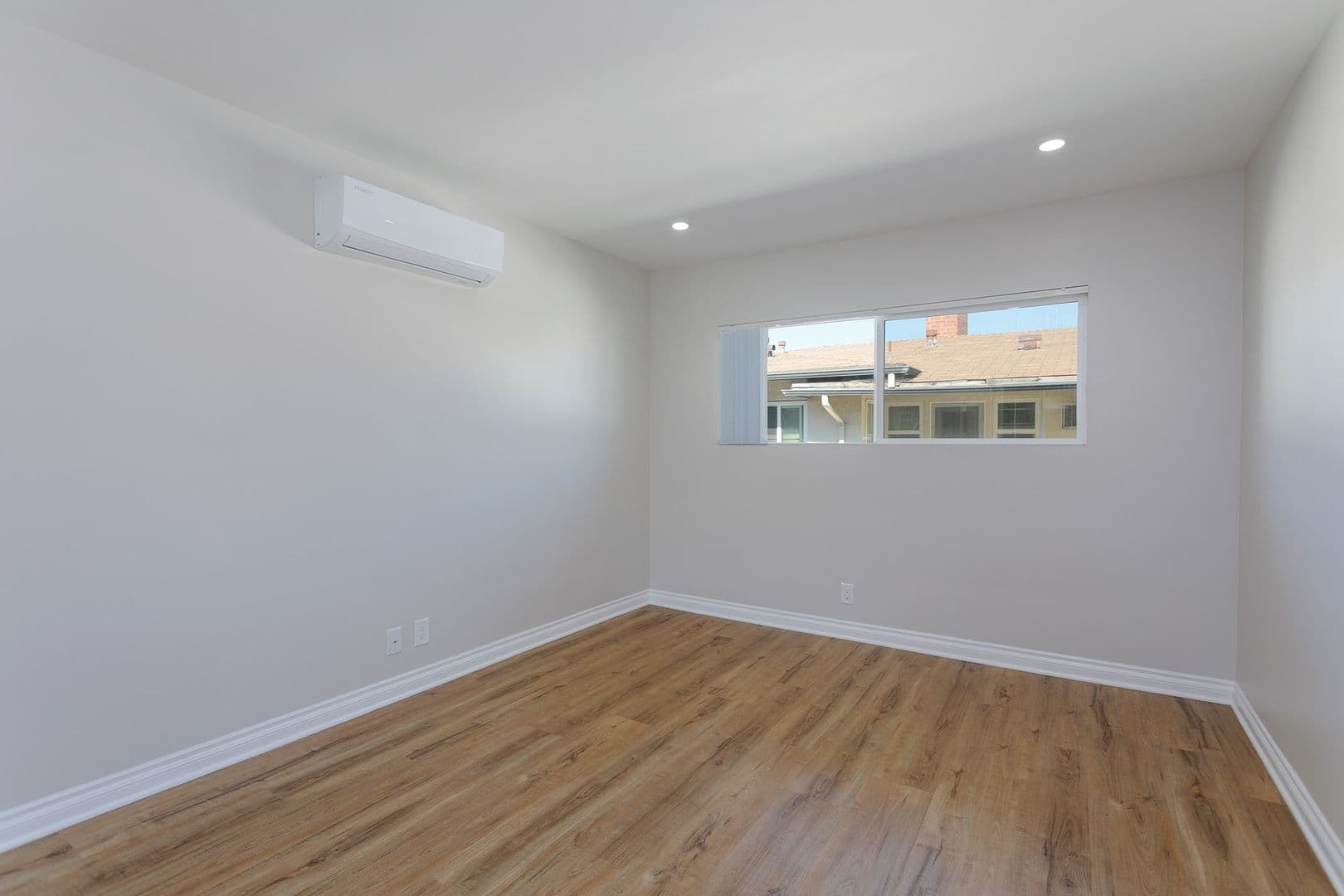 Arcadia Apartment: 1001-1005 W Huntington Dr