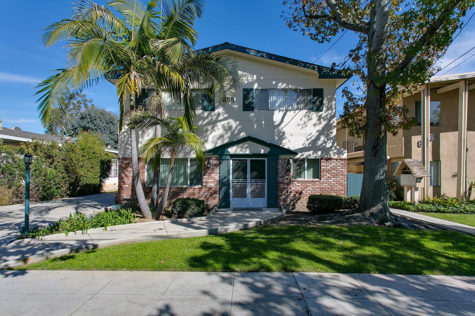 Pasadena Apartment: 888 Magnolia Ave