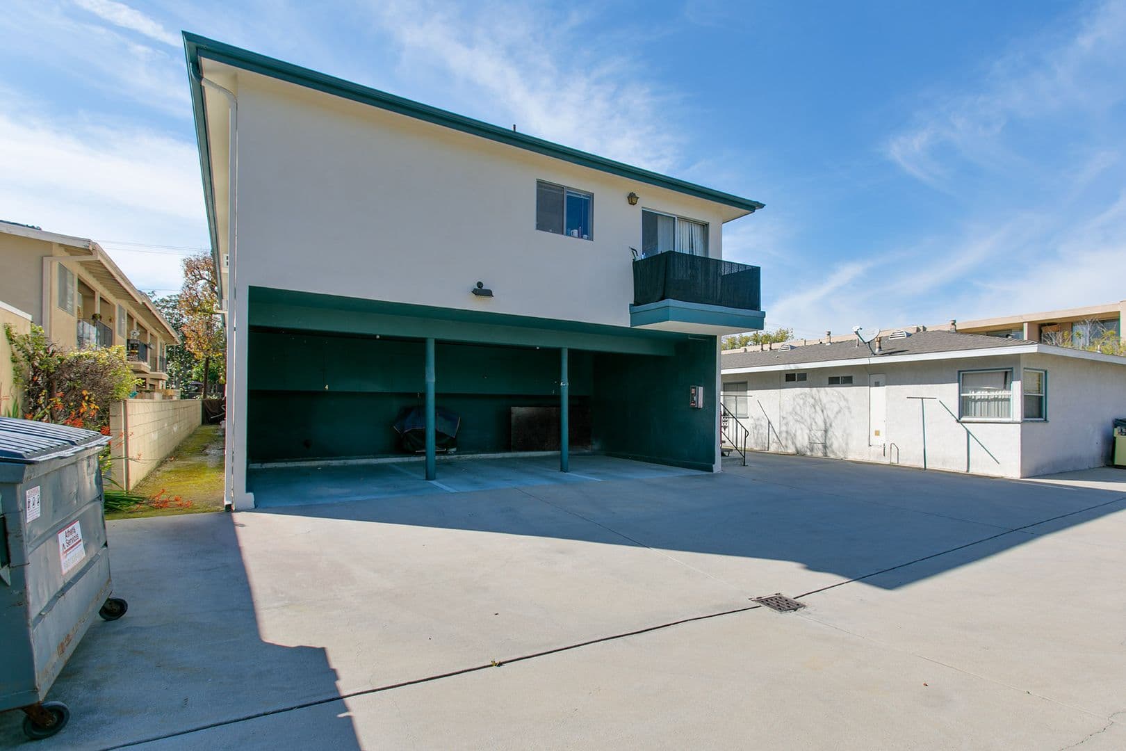 Pasadena Apartment: 888 Magnolia Ave