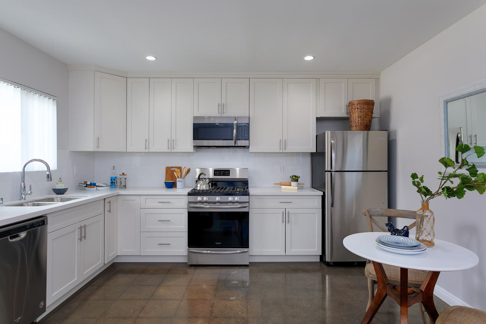 Pasadena Apartment: 888 Magnolia Ave