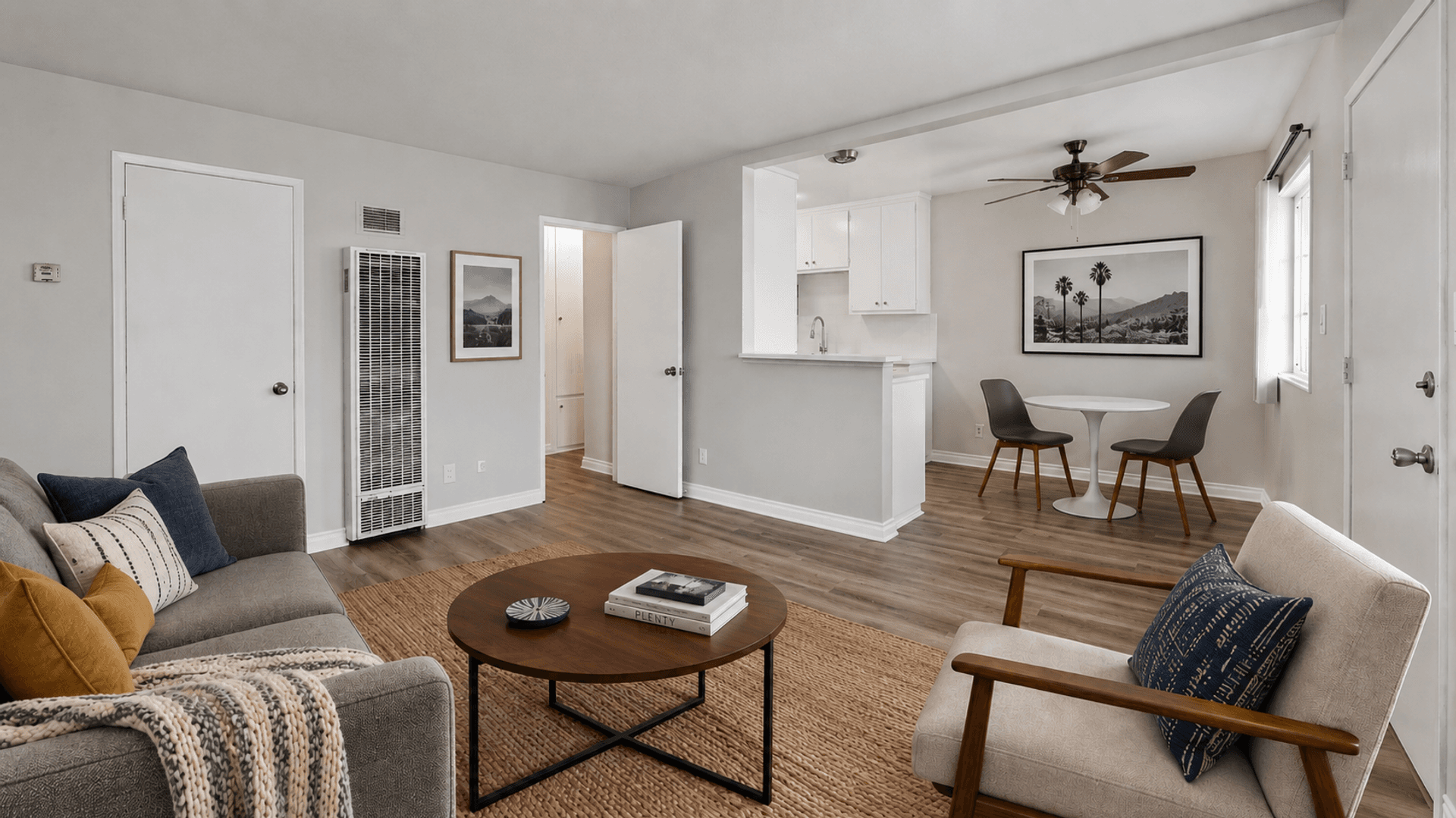 Monrovia Apartment: 733 W Duarte Rd