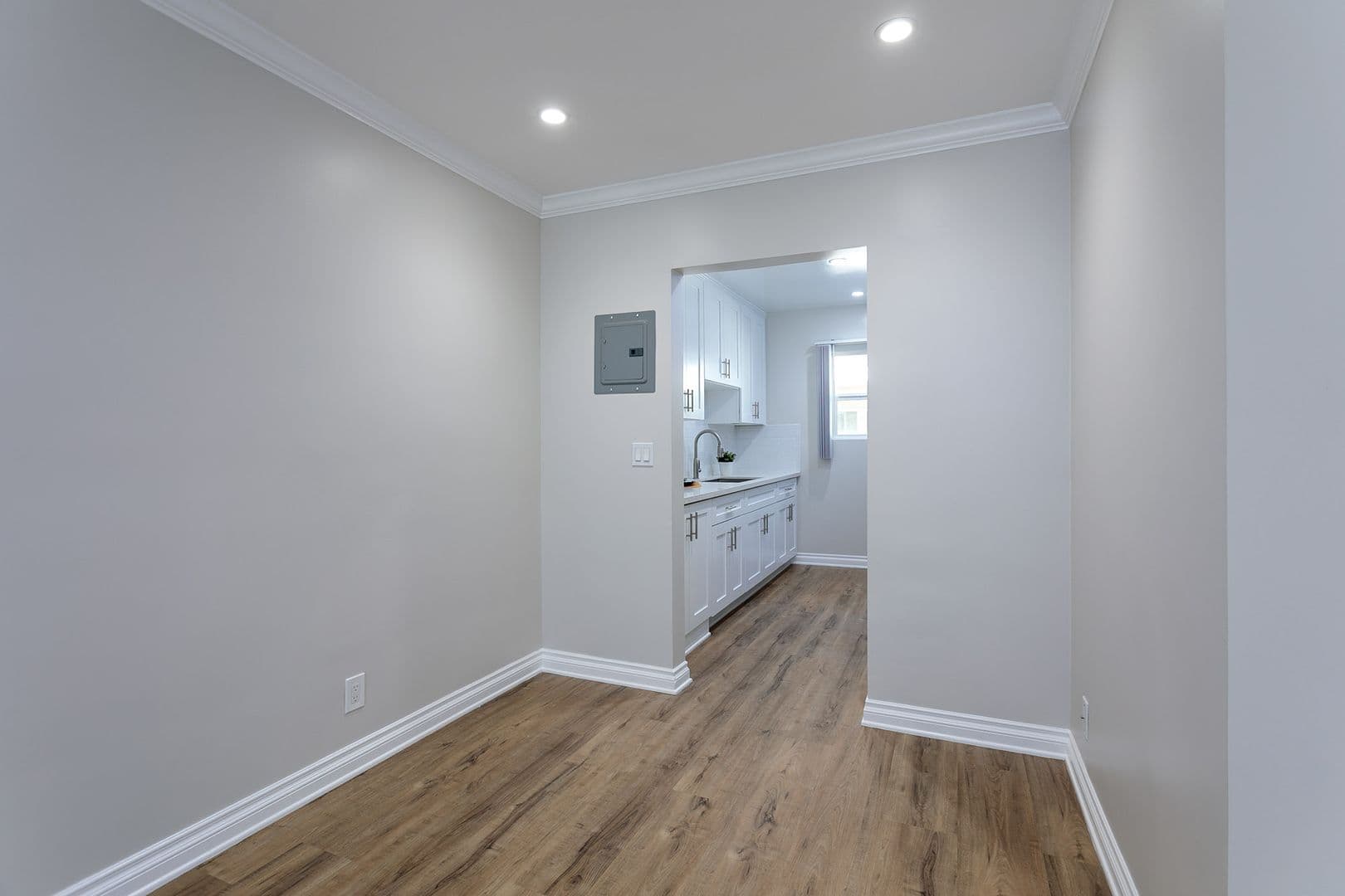 Arcadia Apartment: 1001-1005 W Huntington Dr