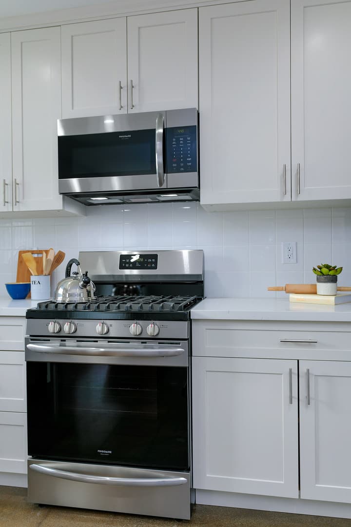 Pasadena Apartment: 888 Magnolia Ave