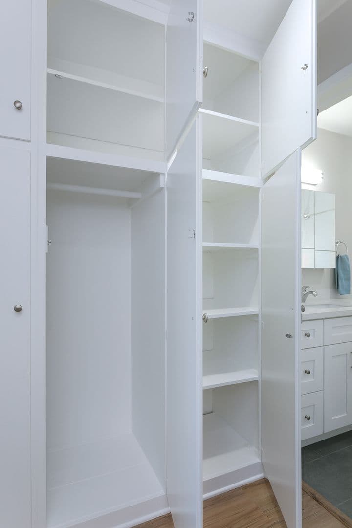 Sierra Madre Apartment: 51 Esperanza Ave