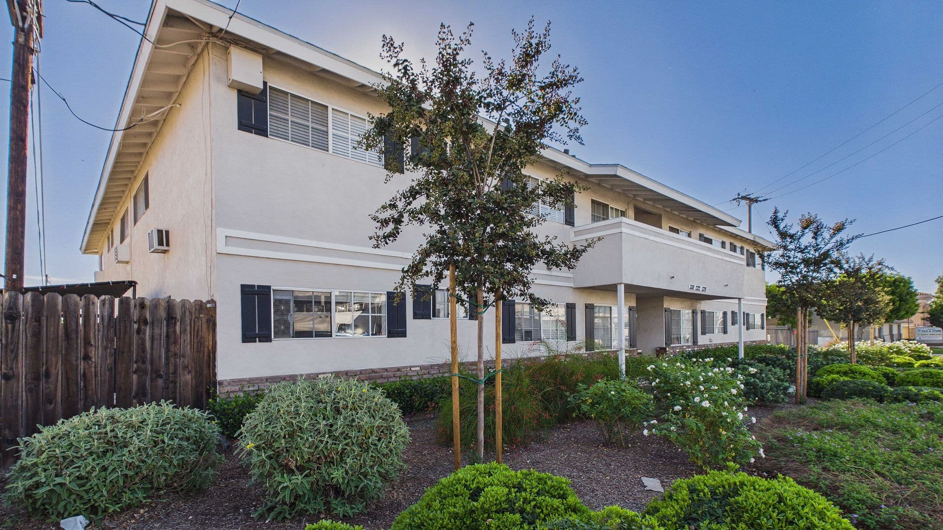 Duarte Apartment: 1318 Mountain Ave