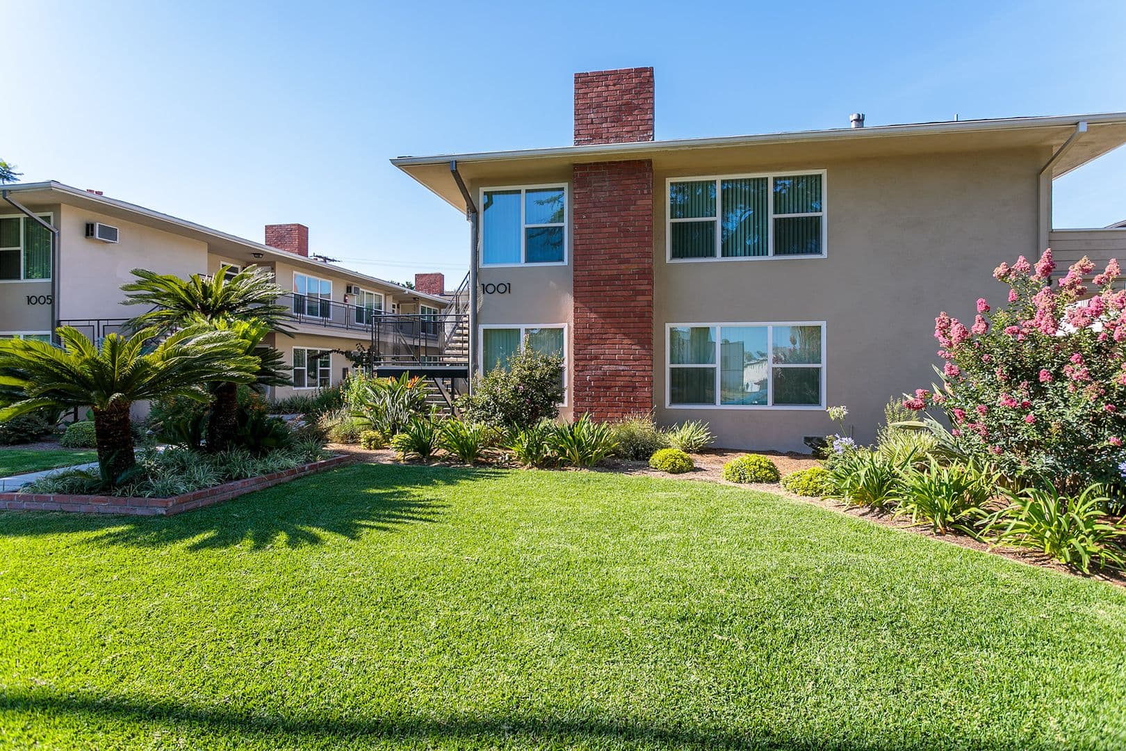 Arcadia Apartment: 1001-1005 W Huntington Dr