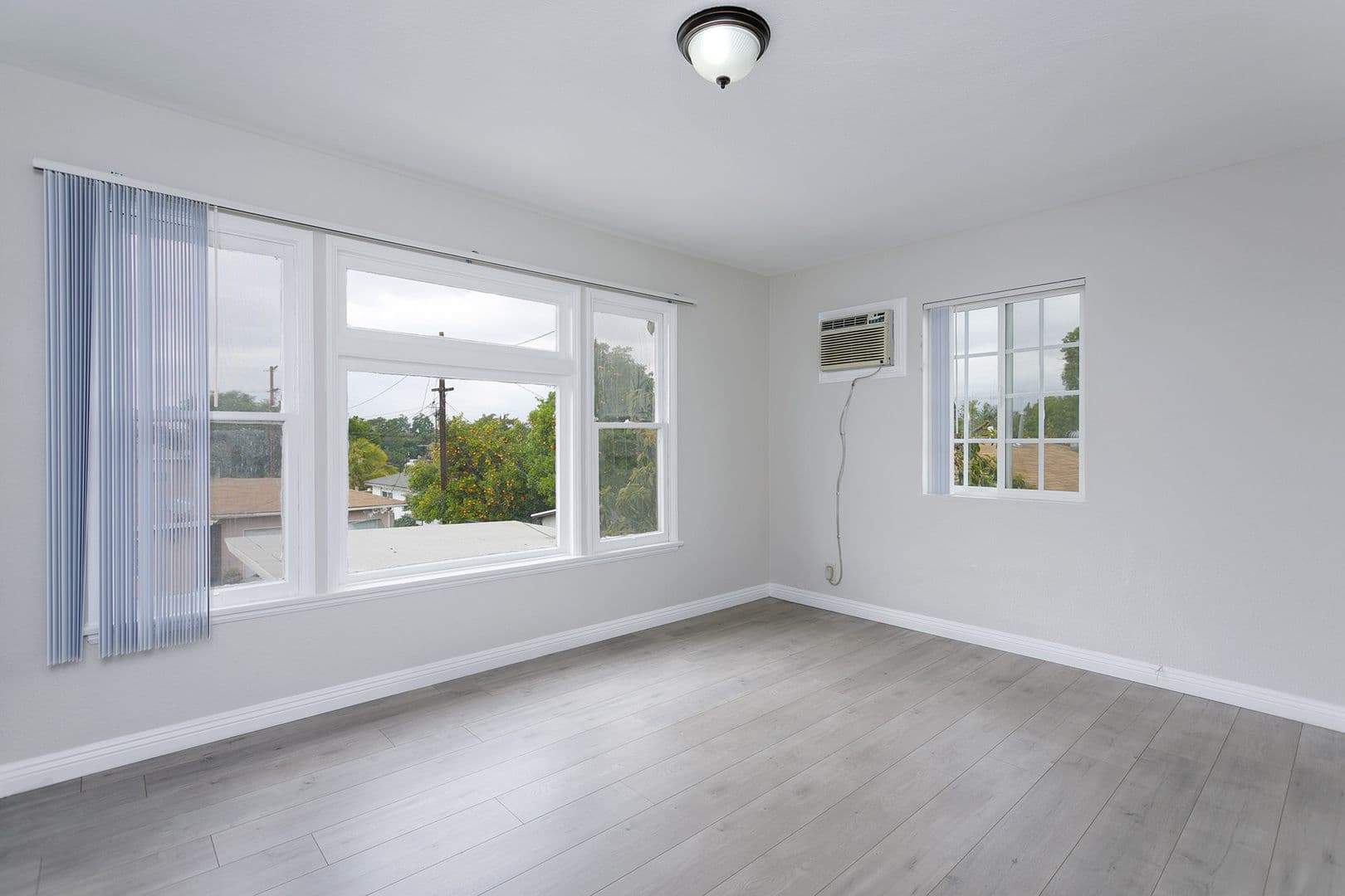 El Monte Apartment: 3720 Pine Ave