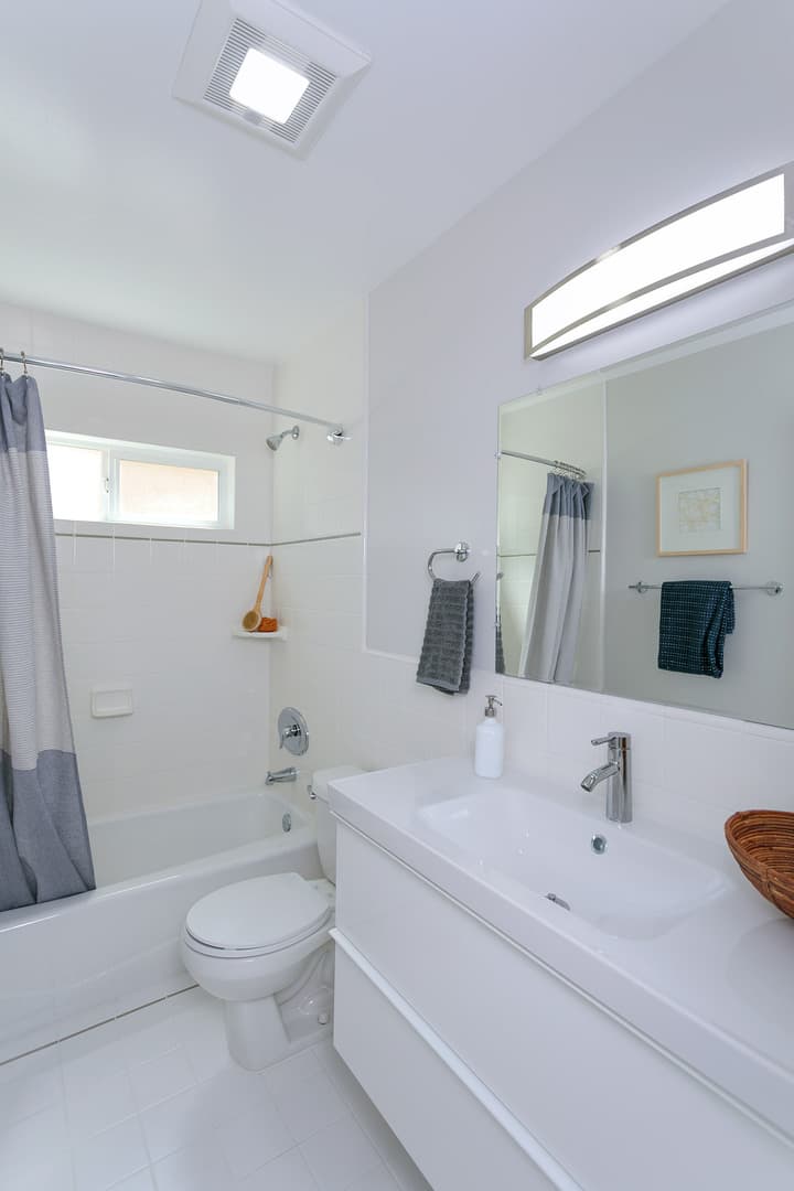 Pasadena Apartment: 888 Magnolia Ave