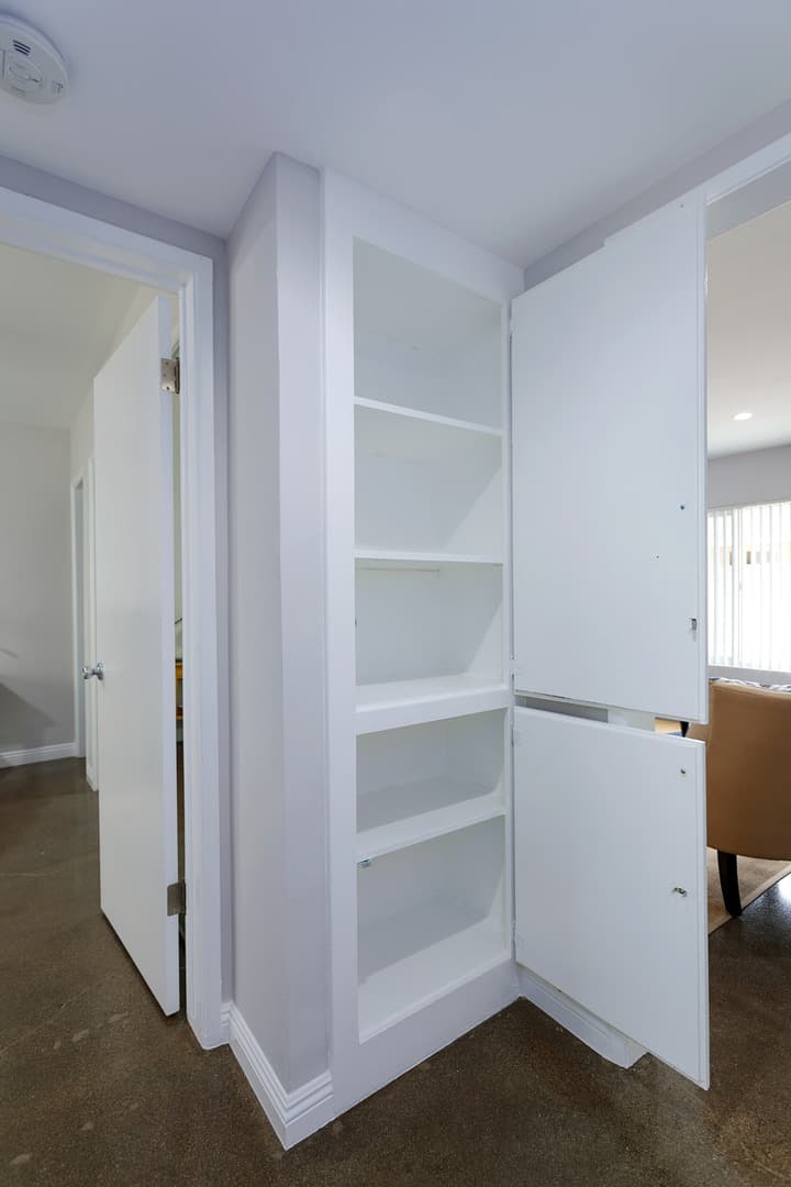 Pasadena Apartment: 888 Magnolia Ave