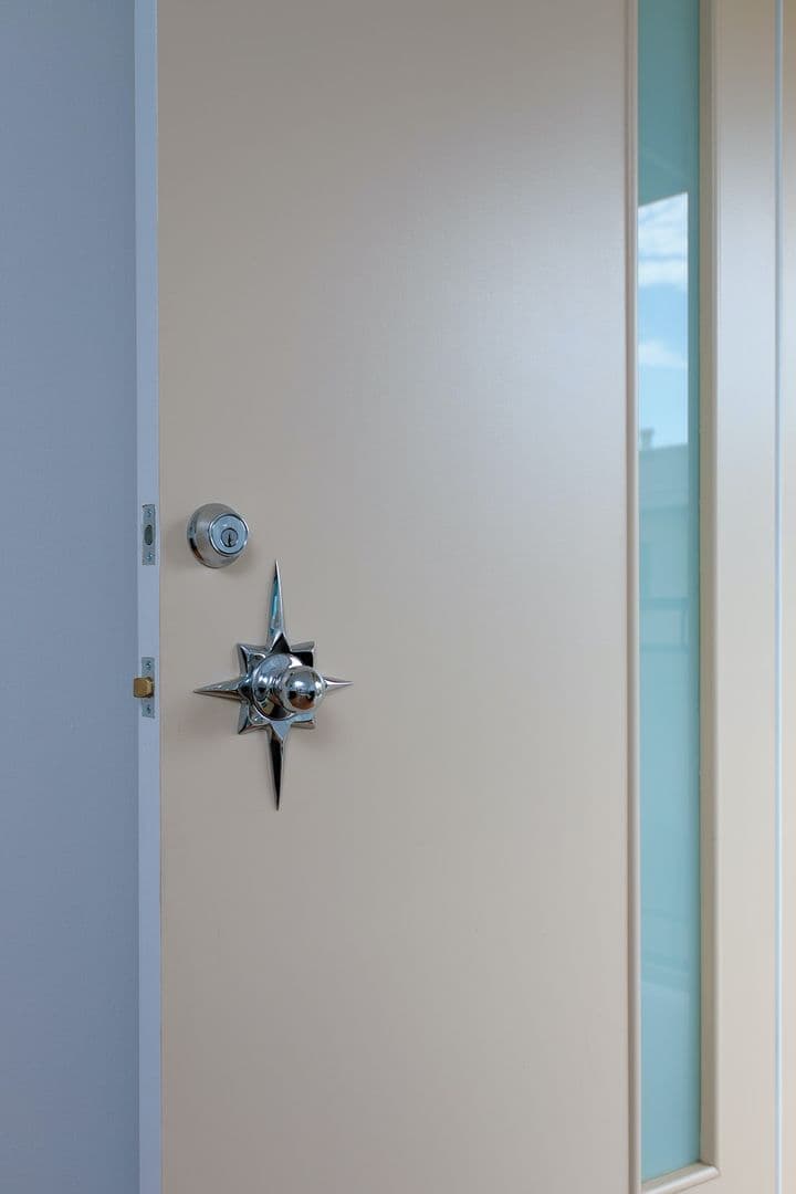 Pasadena Apartment: 530 S Los Robles Ave