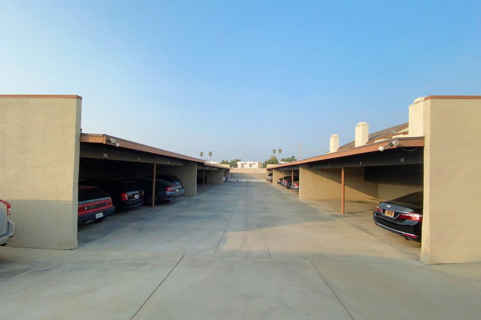 Azusa Apartment: 565 E Arrow Hwy