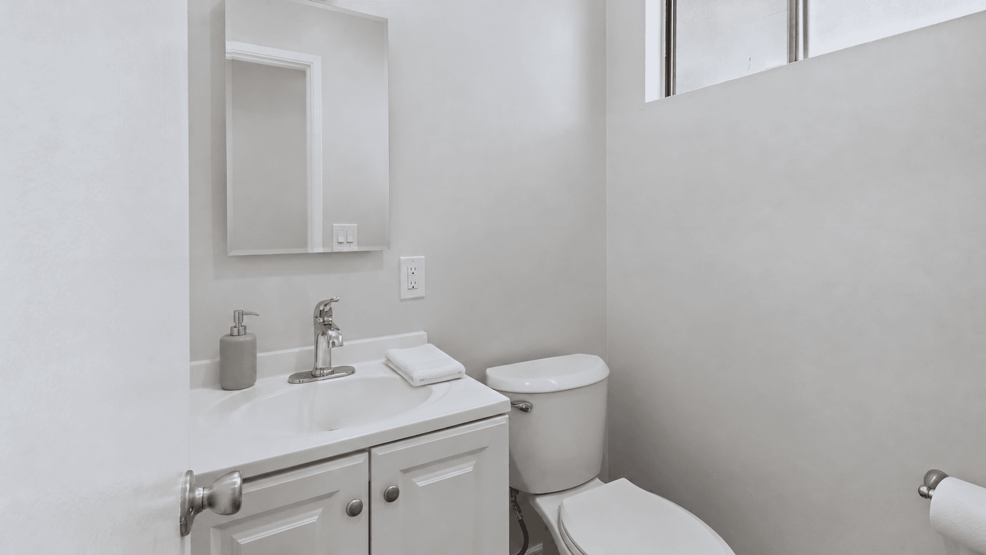 Duarte Apartment: 1318 Mountain Ave