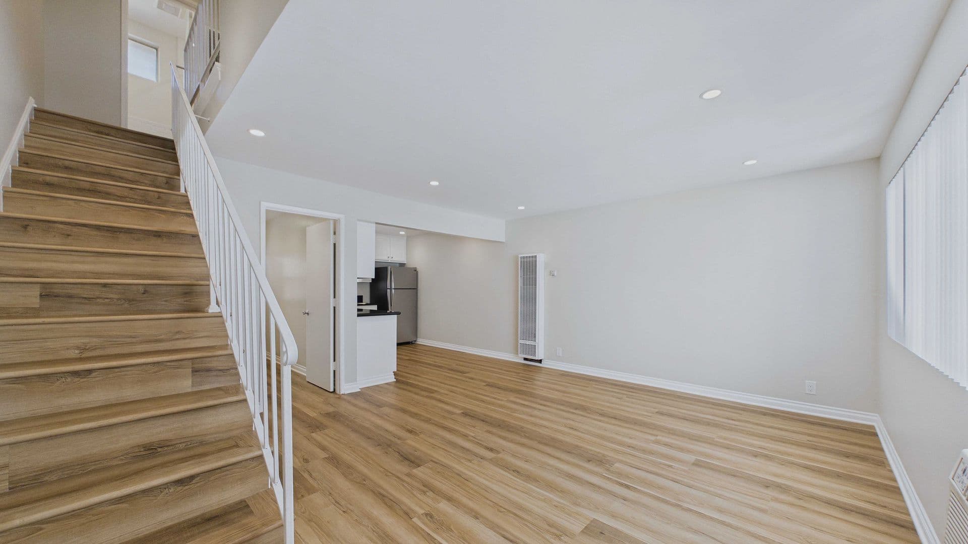 Duarte Apartment: 1318 Mountain Ave