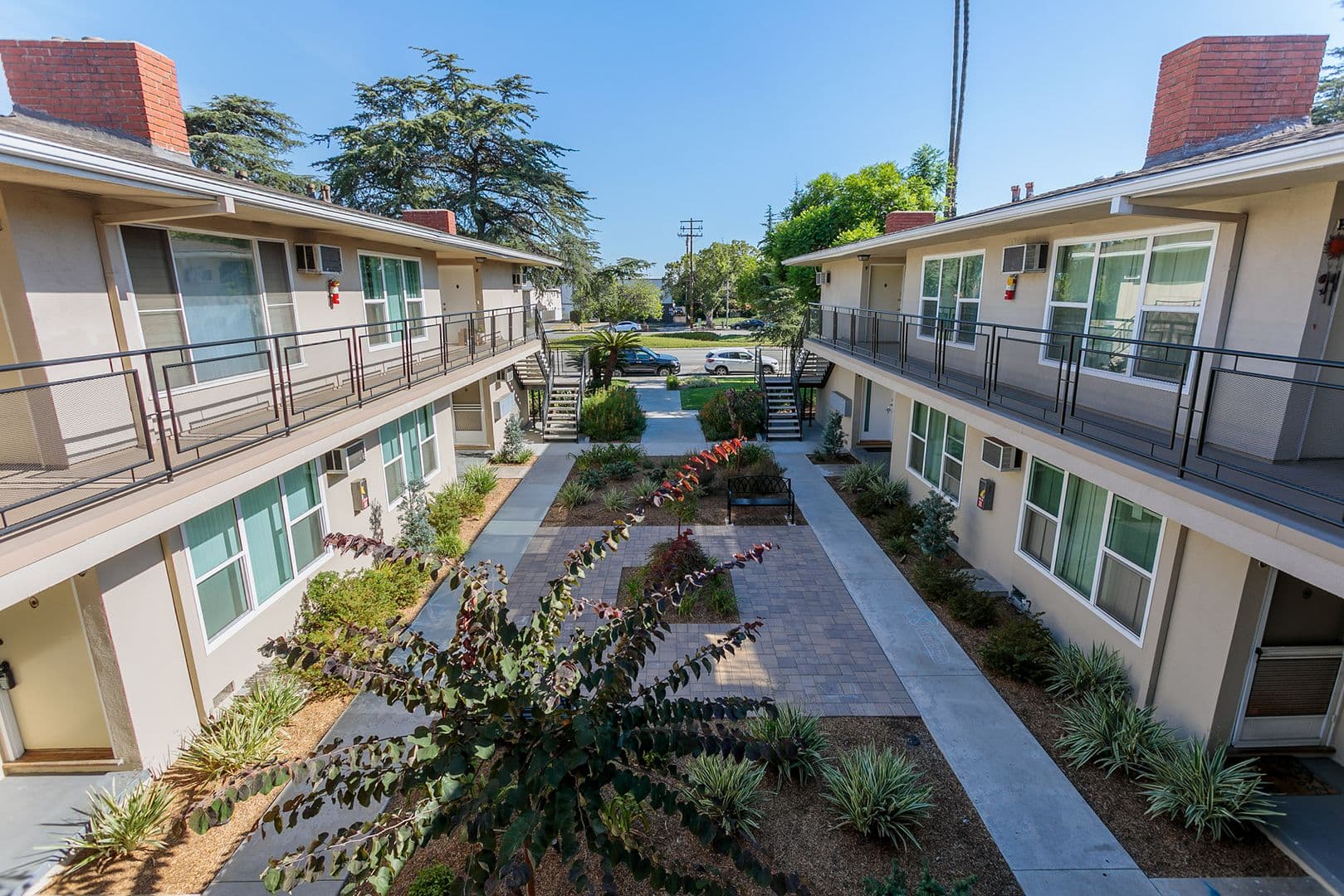 Arcadia Apartment: 1001-1005 W Huntington Dr