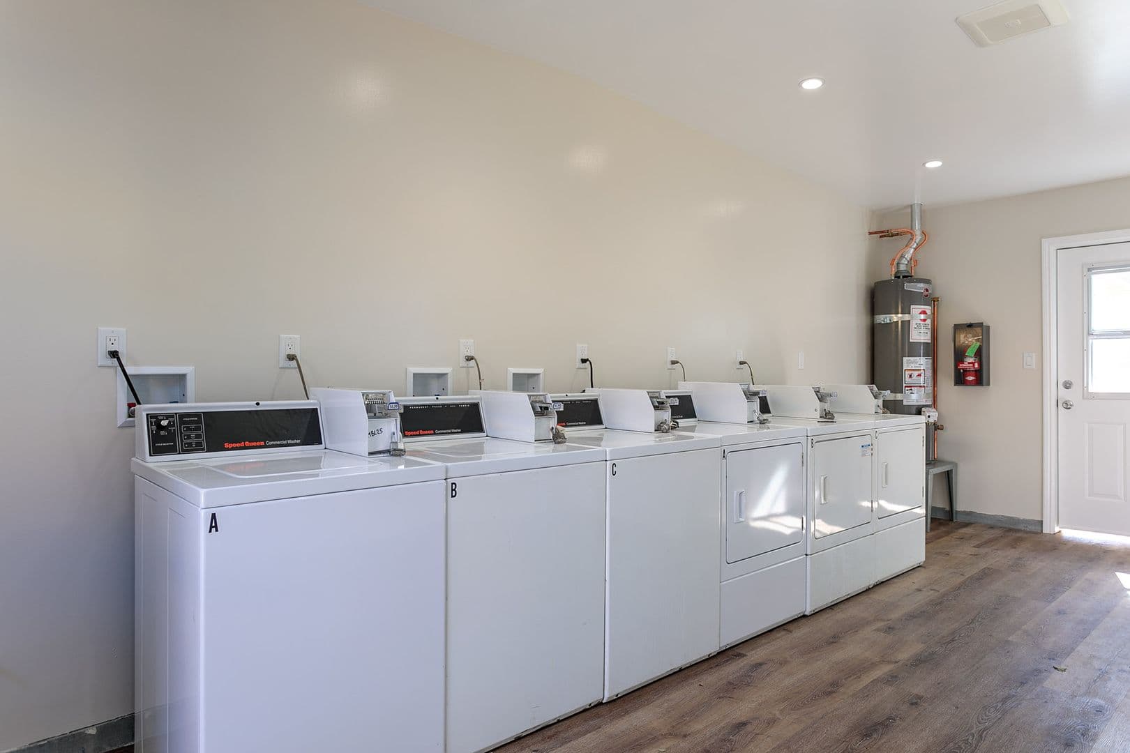 Arcadia Apartment: 1001-1005 W Huntington Dr
