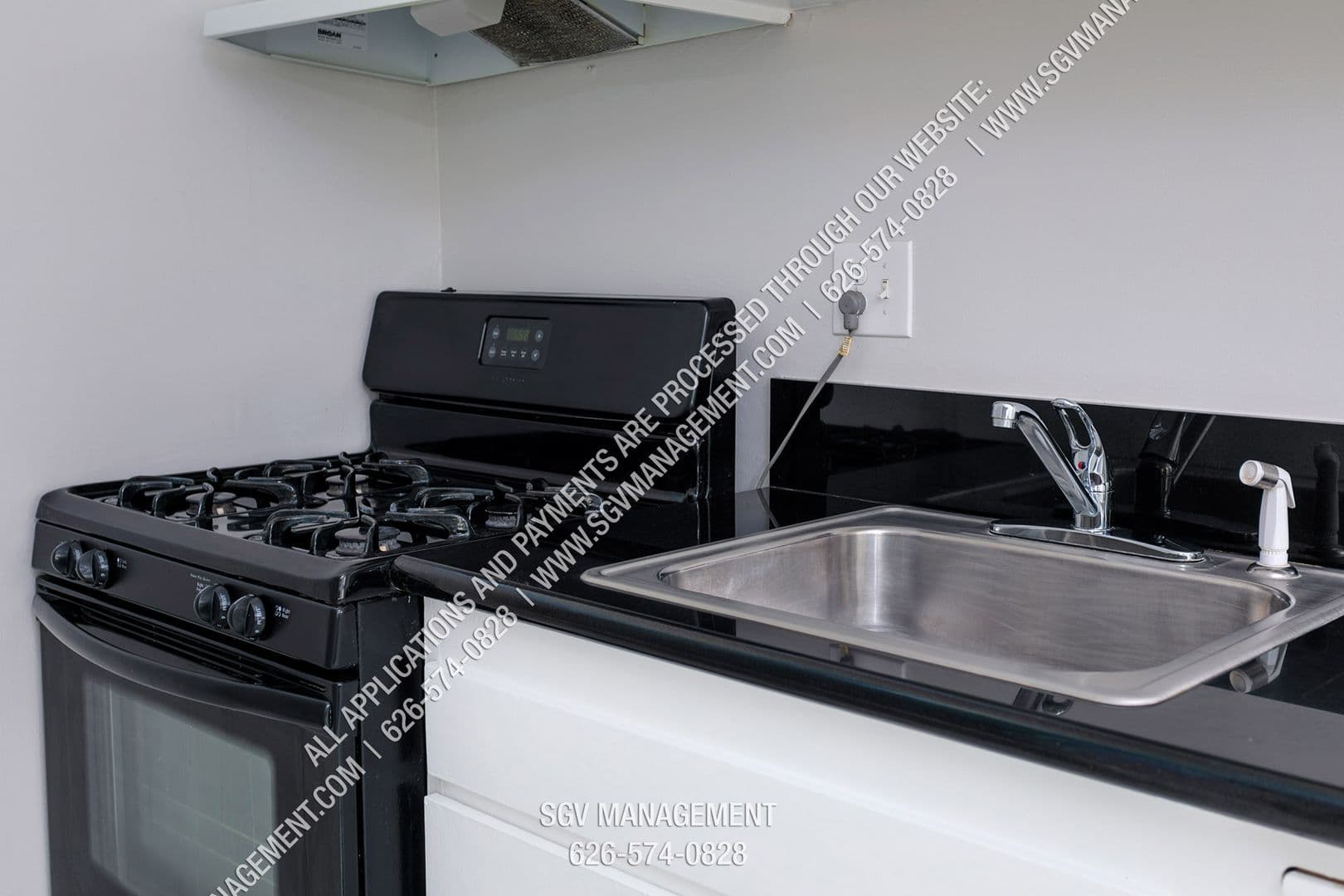 Azusa Apartment: 565 E Arrow Hwy