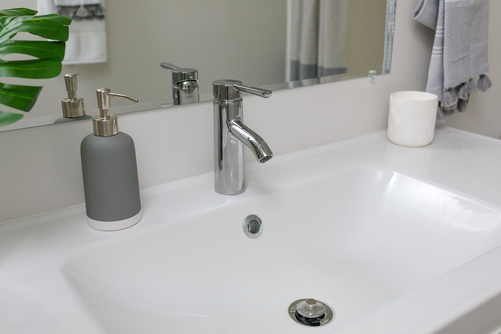 Arcadia Apartment: 427 - 433 W Duarte Rd