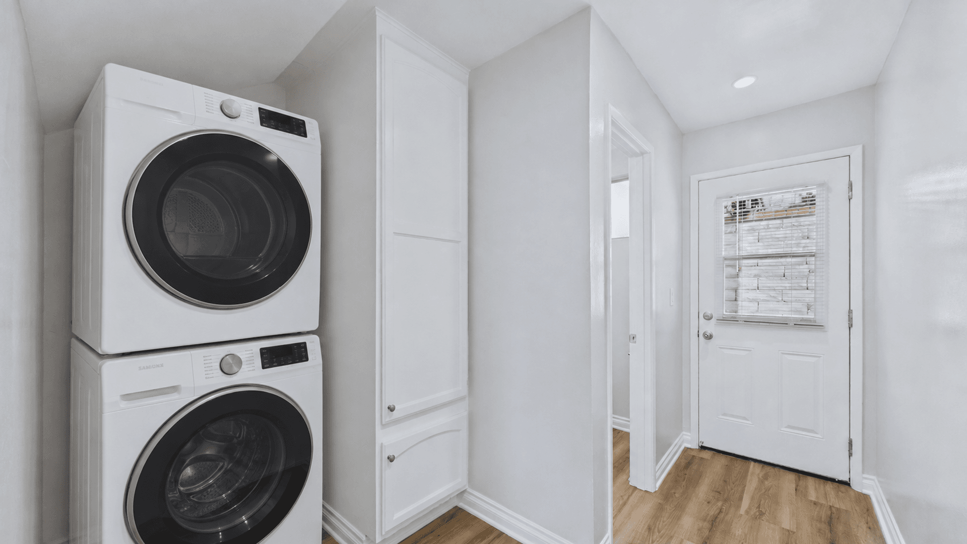 Duarte Apartment: 1318 Mountain Ave
