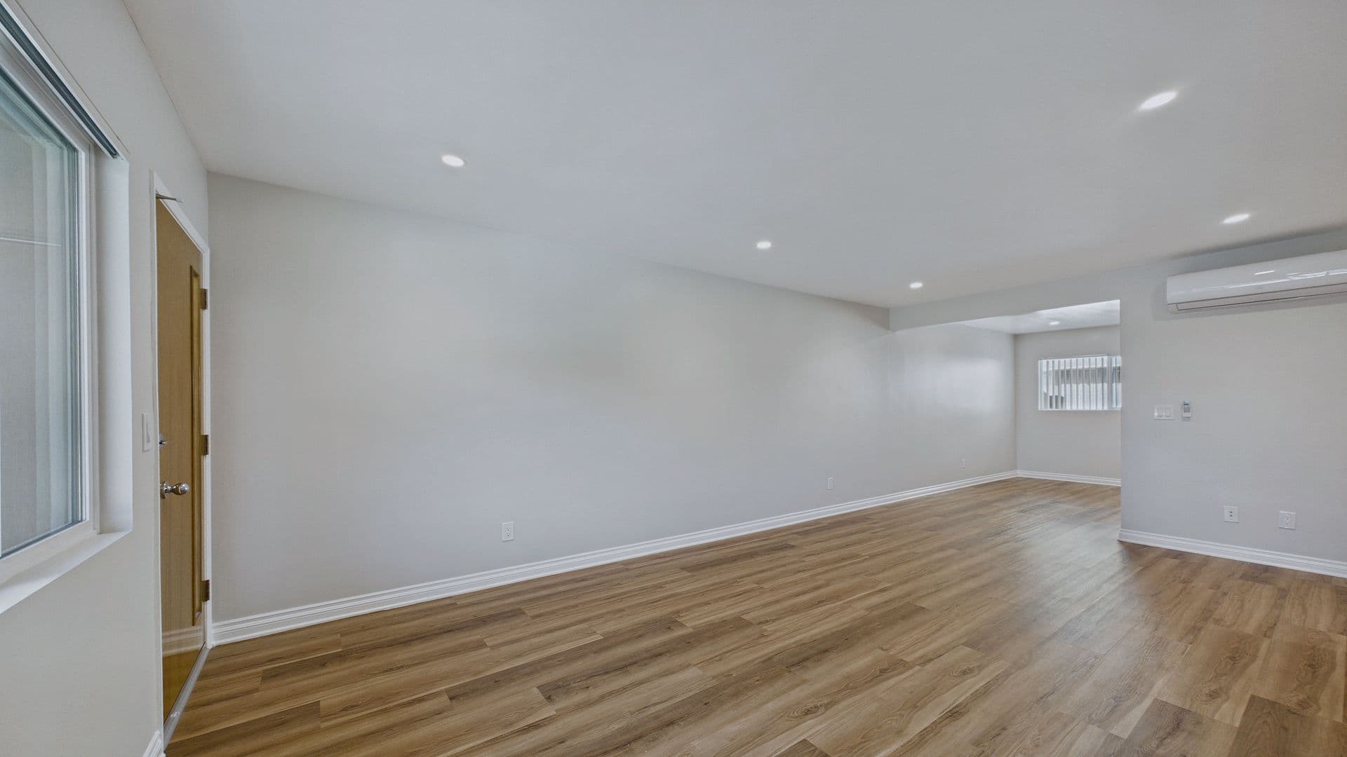 Sierra Madre Apartment: 51 Esperanza Ave