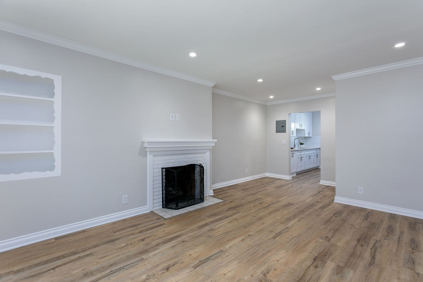 Arcadia Apartment: 1001-1005 W Huntington Dr