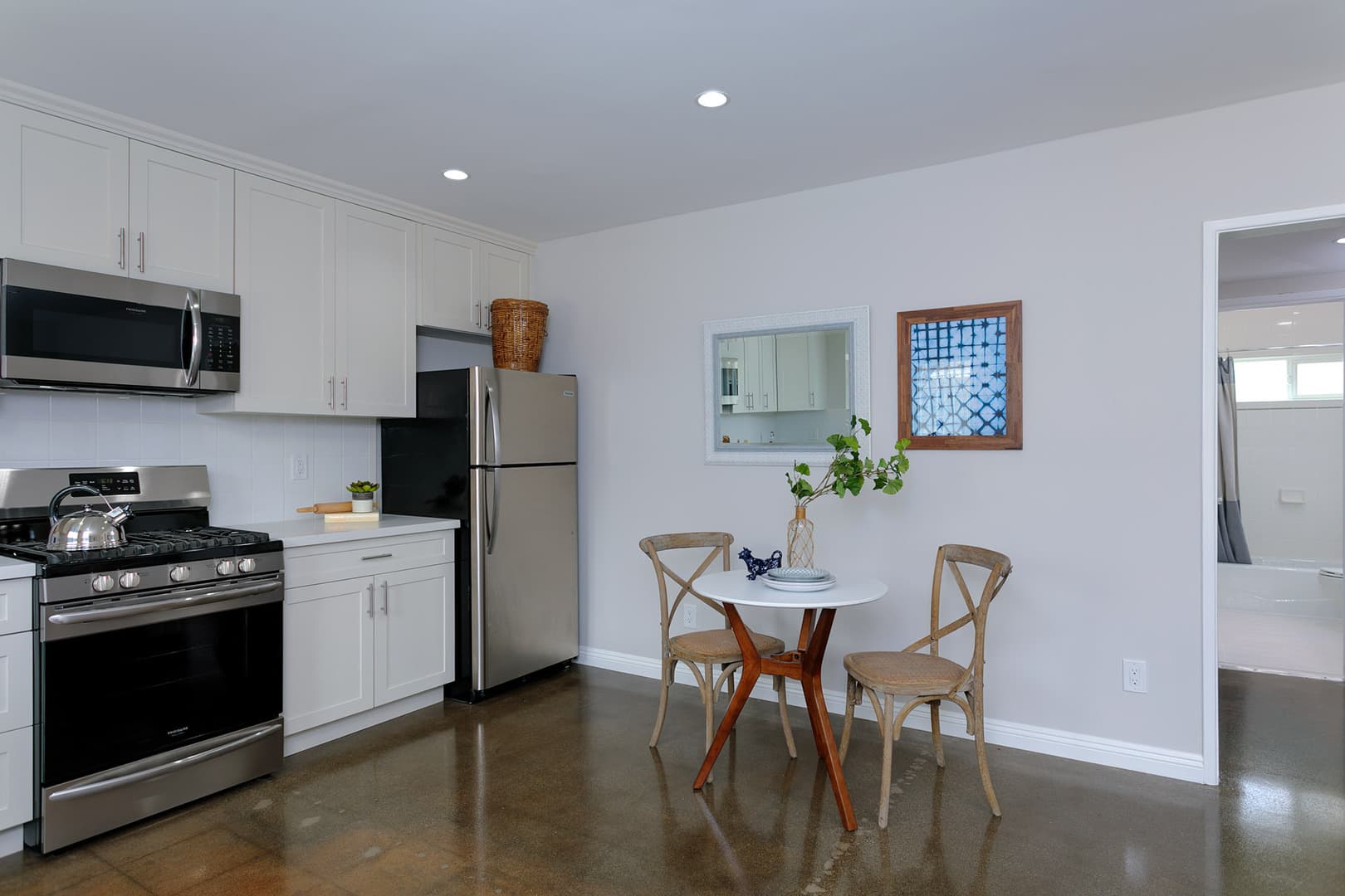 Pasadena Apartment: 888 Magnolia Ave