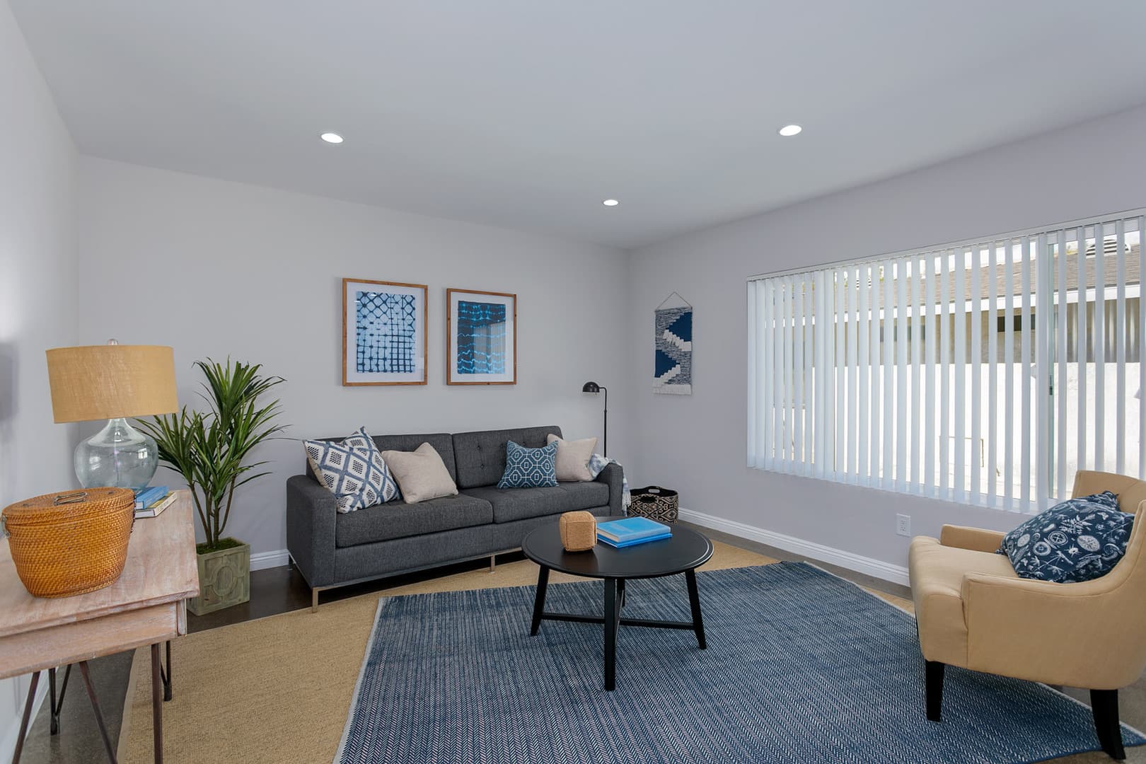 Pasadena Apartment: 888 Magnolia Ave