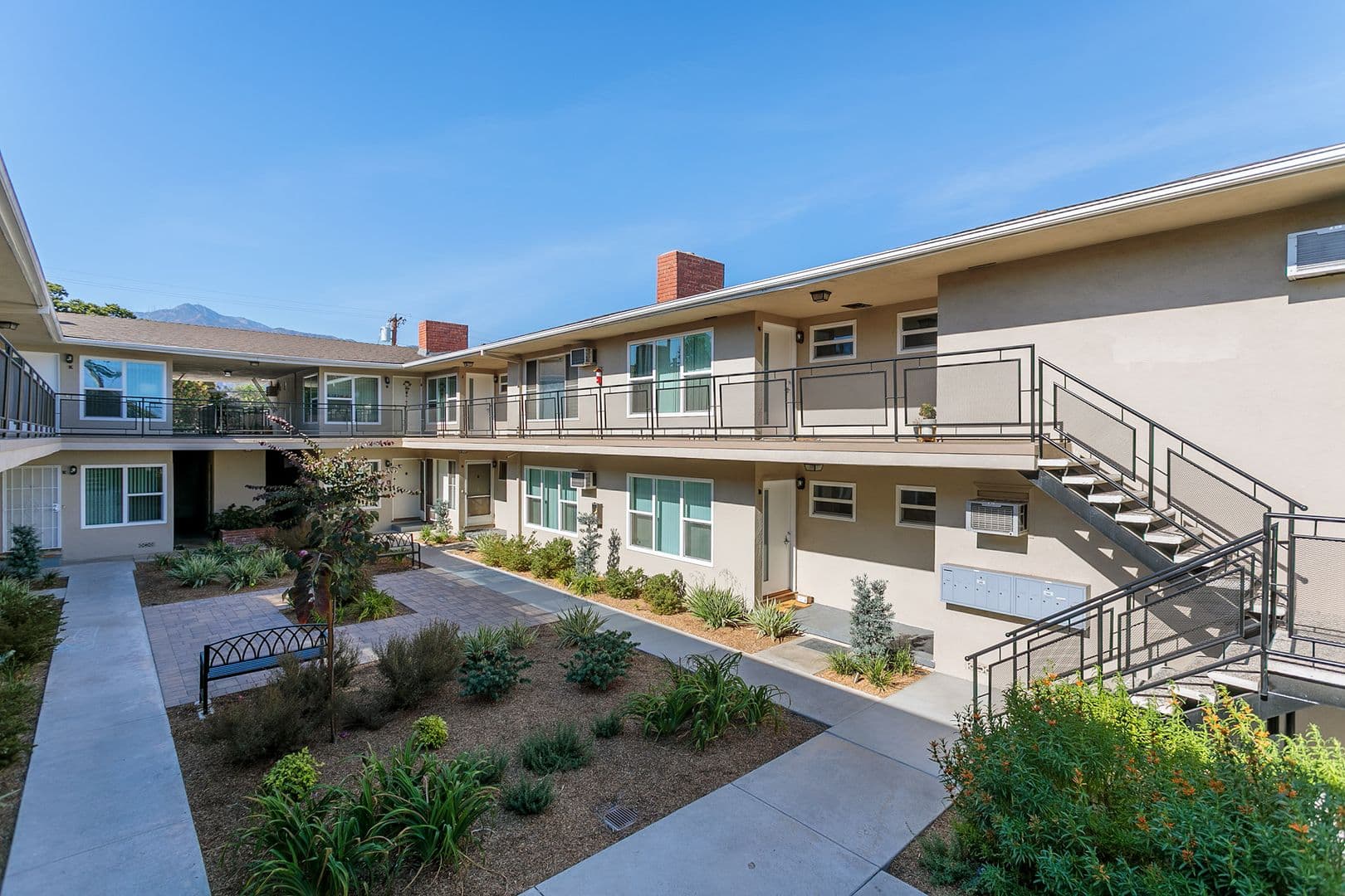 Arcadia Apartment: 1001-1005 W Huntington Dr