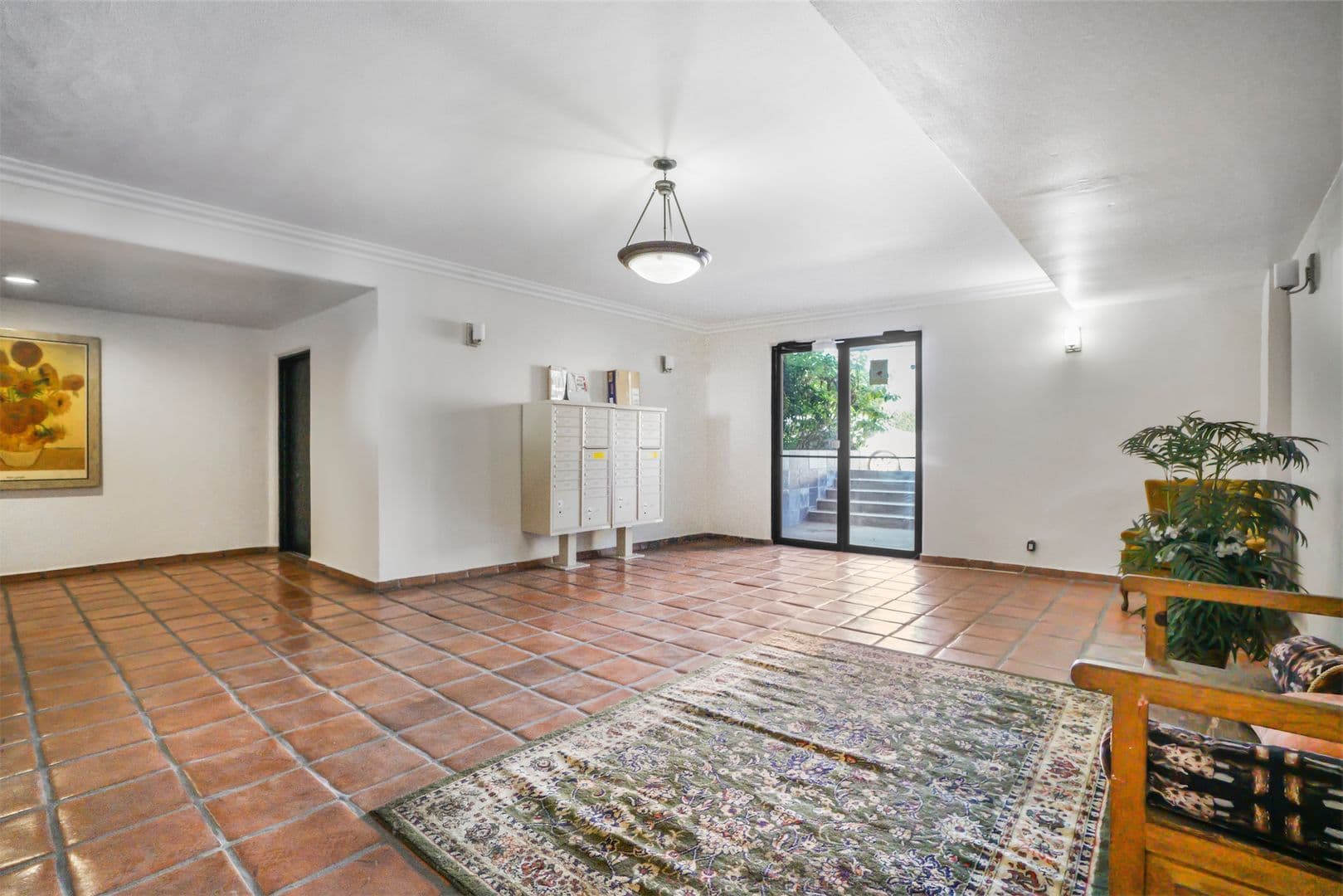 West Hollywood Apartment: 1030 N Orange Grove Ave.