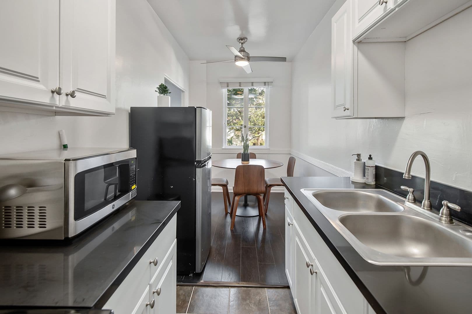 West Hollywood Apartment: 1201 N Crescent Heights Blvd
