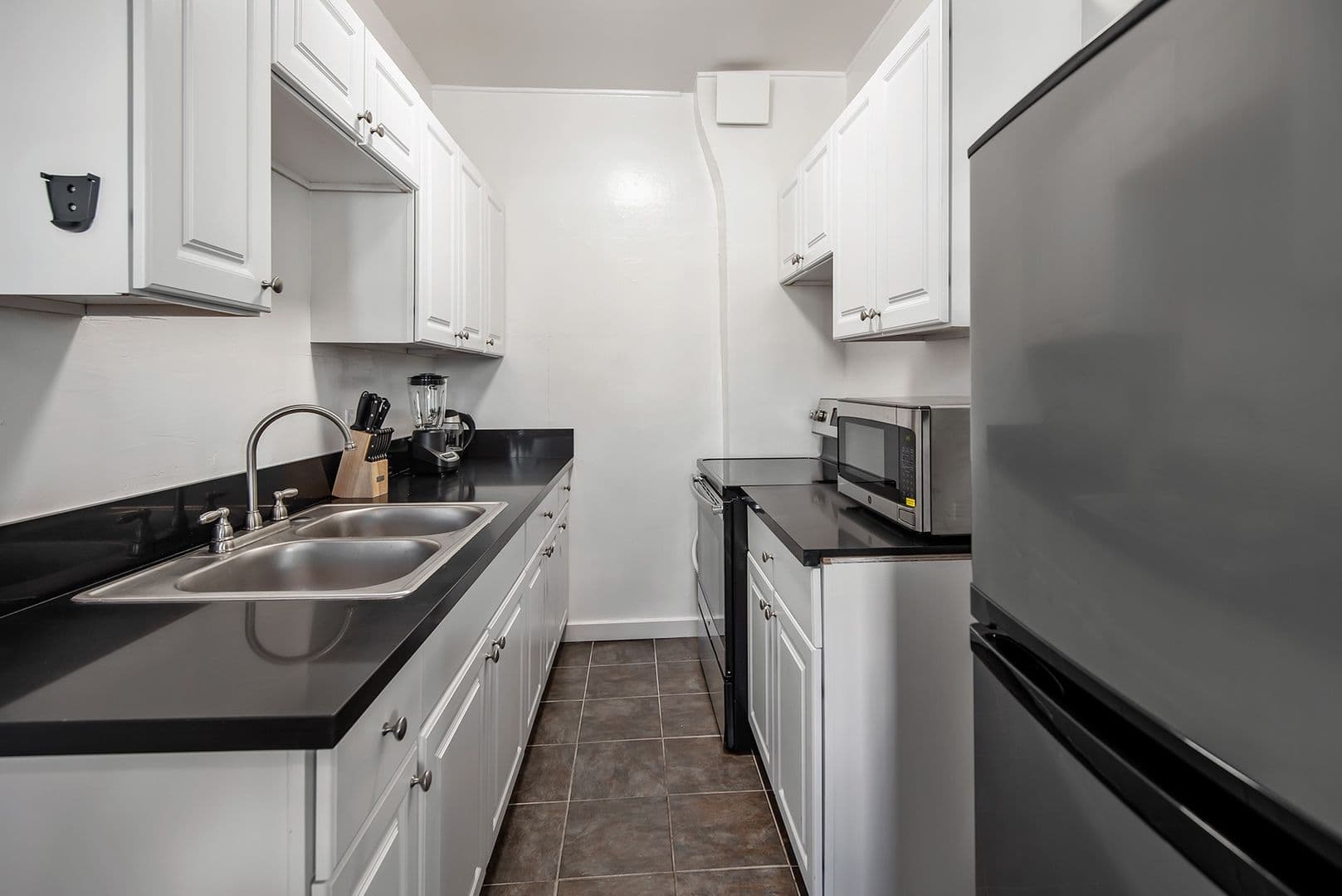 West Hollywood Apartment: 1201 N Crescent Heights Blvd