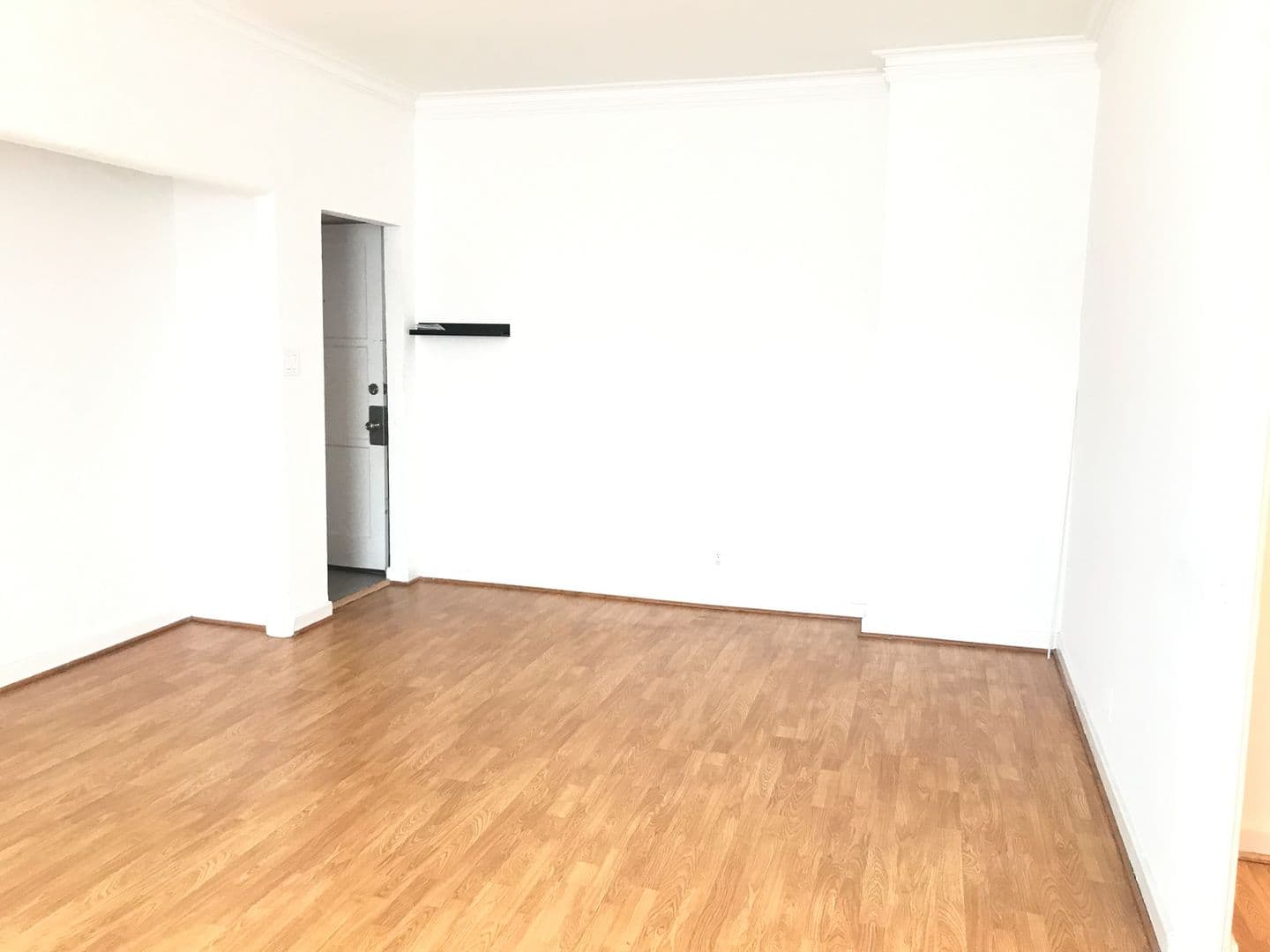West Hollywood Apartment: 1201 N Crescent Heights Blvd