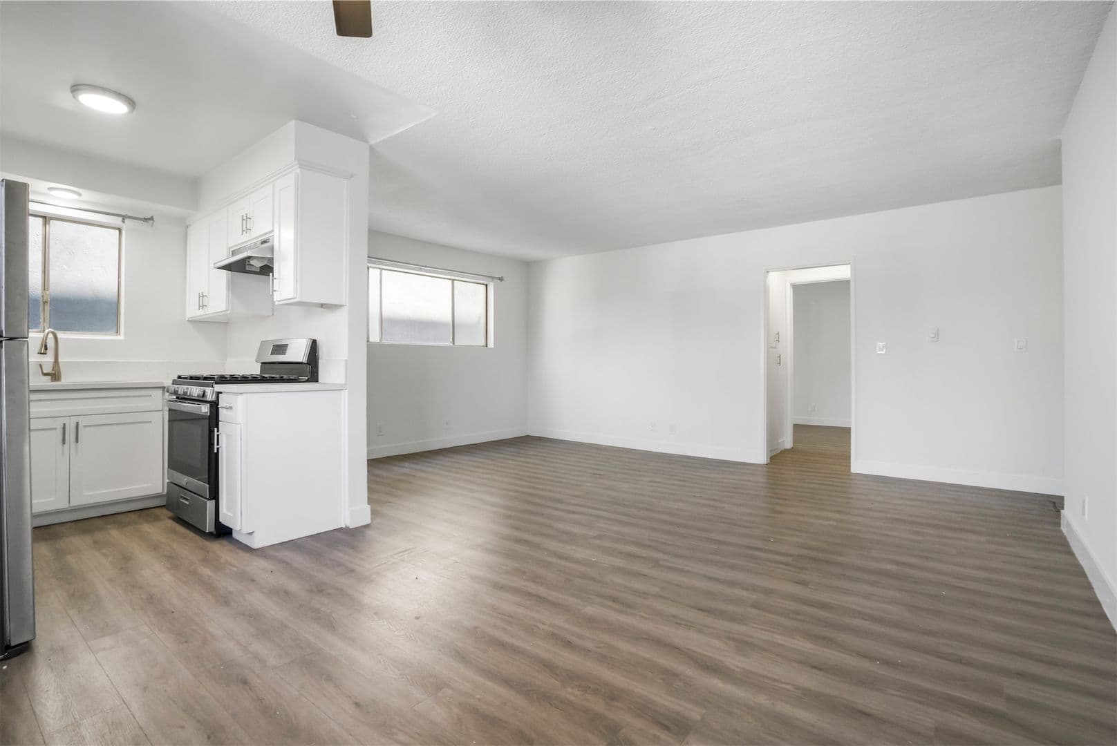 West Hollywood Apartment: 1030 N Orange Grove Ave.