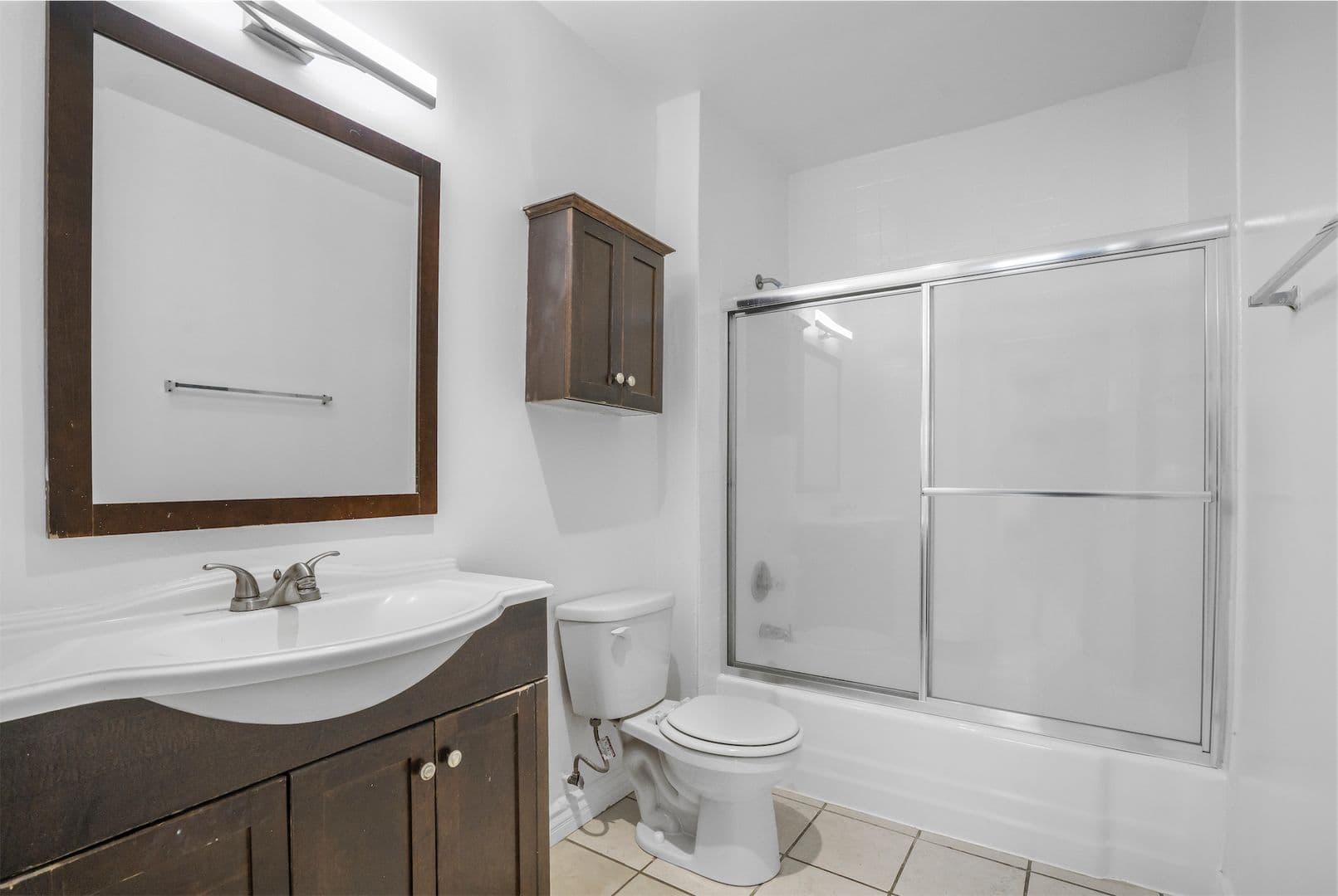West Hollywood Apartment: 1030 N Orange Grove Ave.