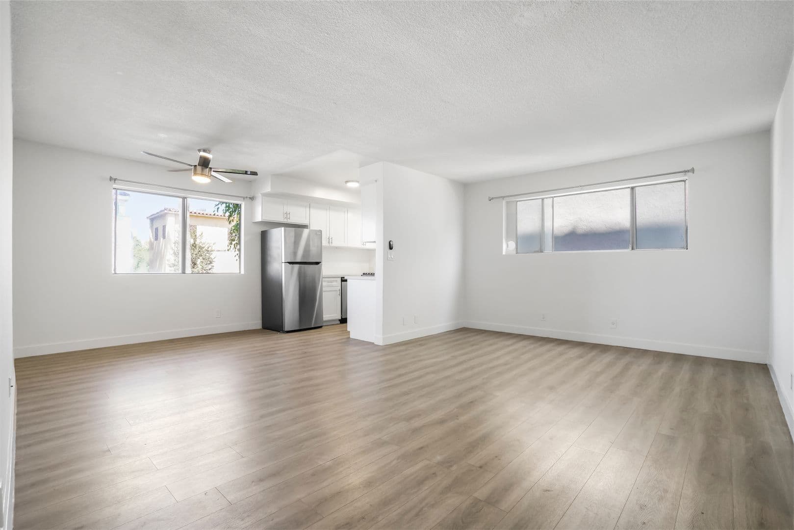 West Hollywood Apartment: 1030 N Orange Grove Ave.