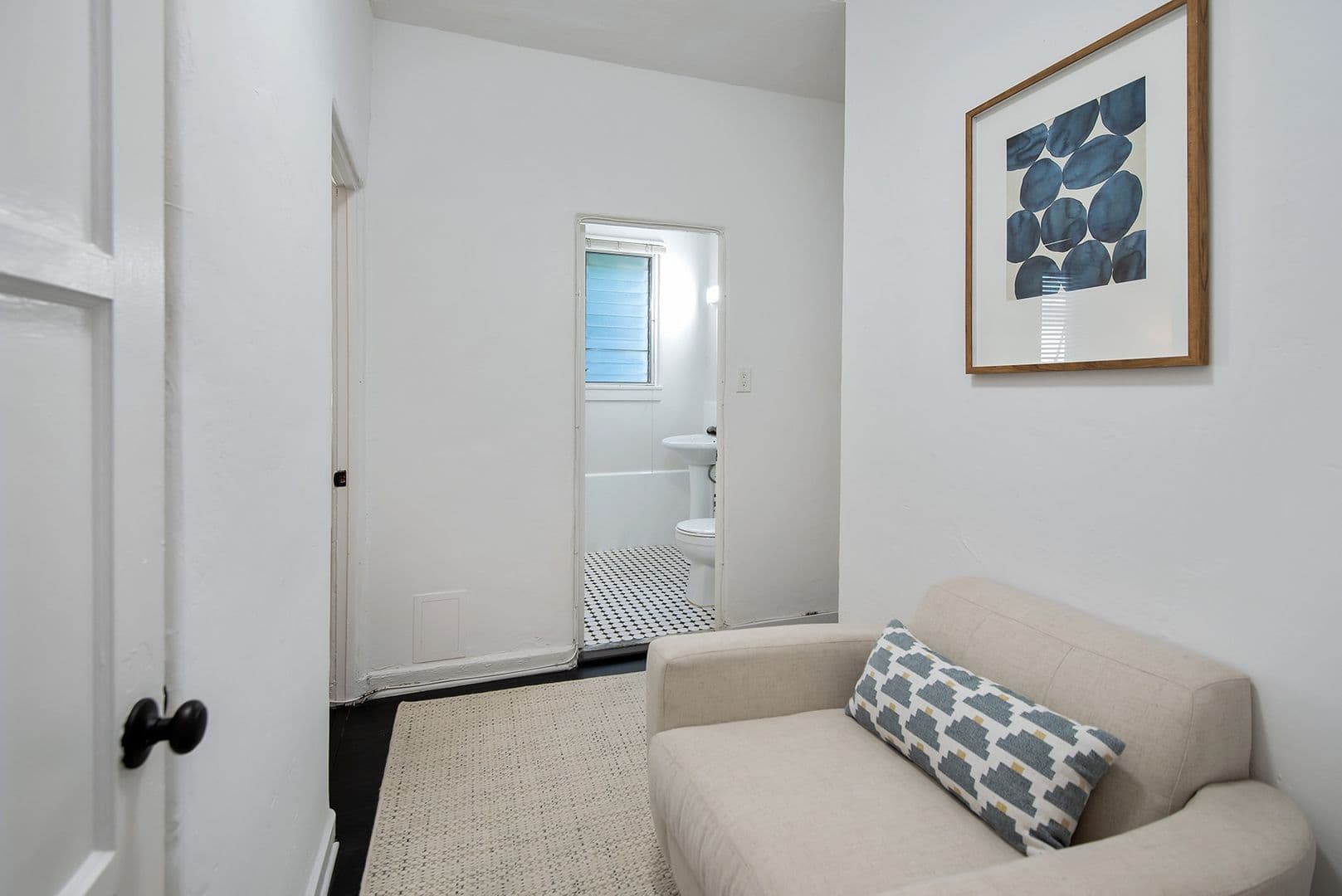 West Hollywood Apartment: 1201 N Crescent Heights Blvd