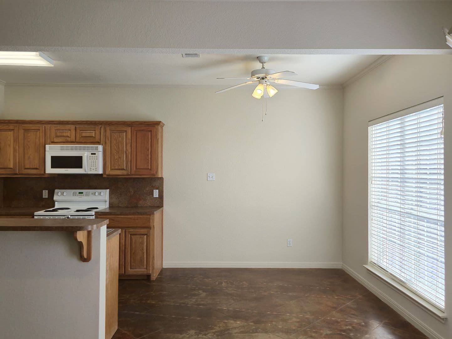 Robinson House: 4000 Clydesdale Way