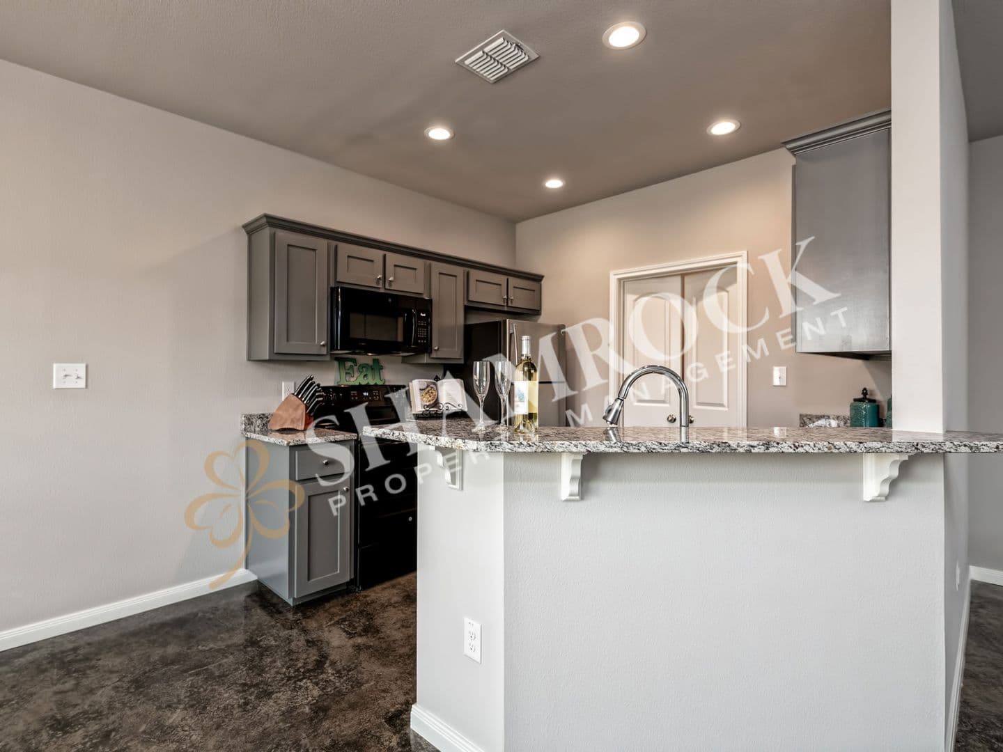 Waco House: 11416-A Goose Bay Dr
