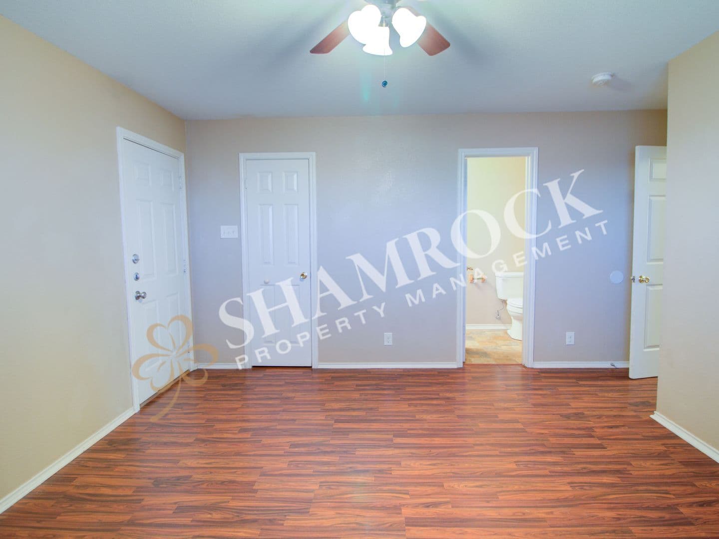 Waco House: 1419 Chapel Ridge Rd