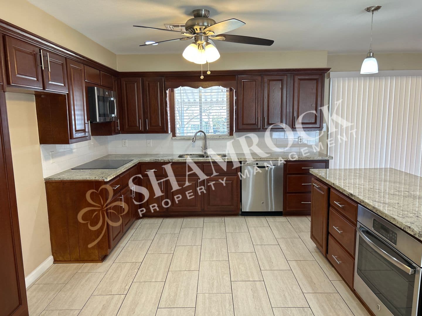 Woodway House: 7733 Fairway Rd